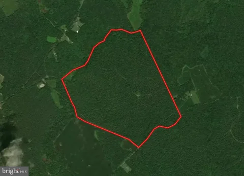 MLS: VAKQ2000204