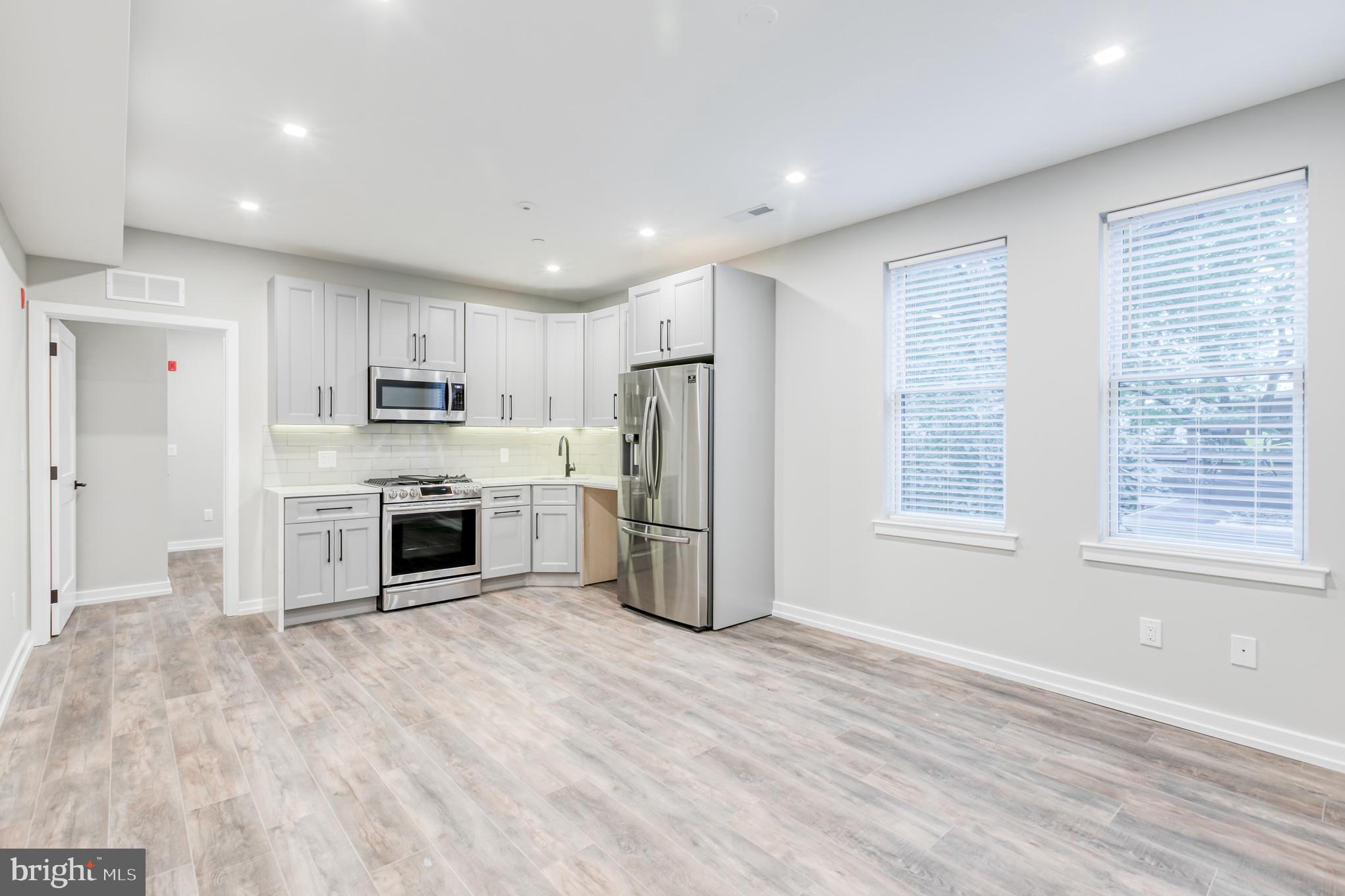 FAIRMOUNT - Residential Lease