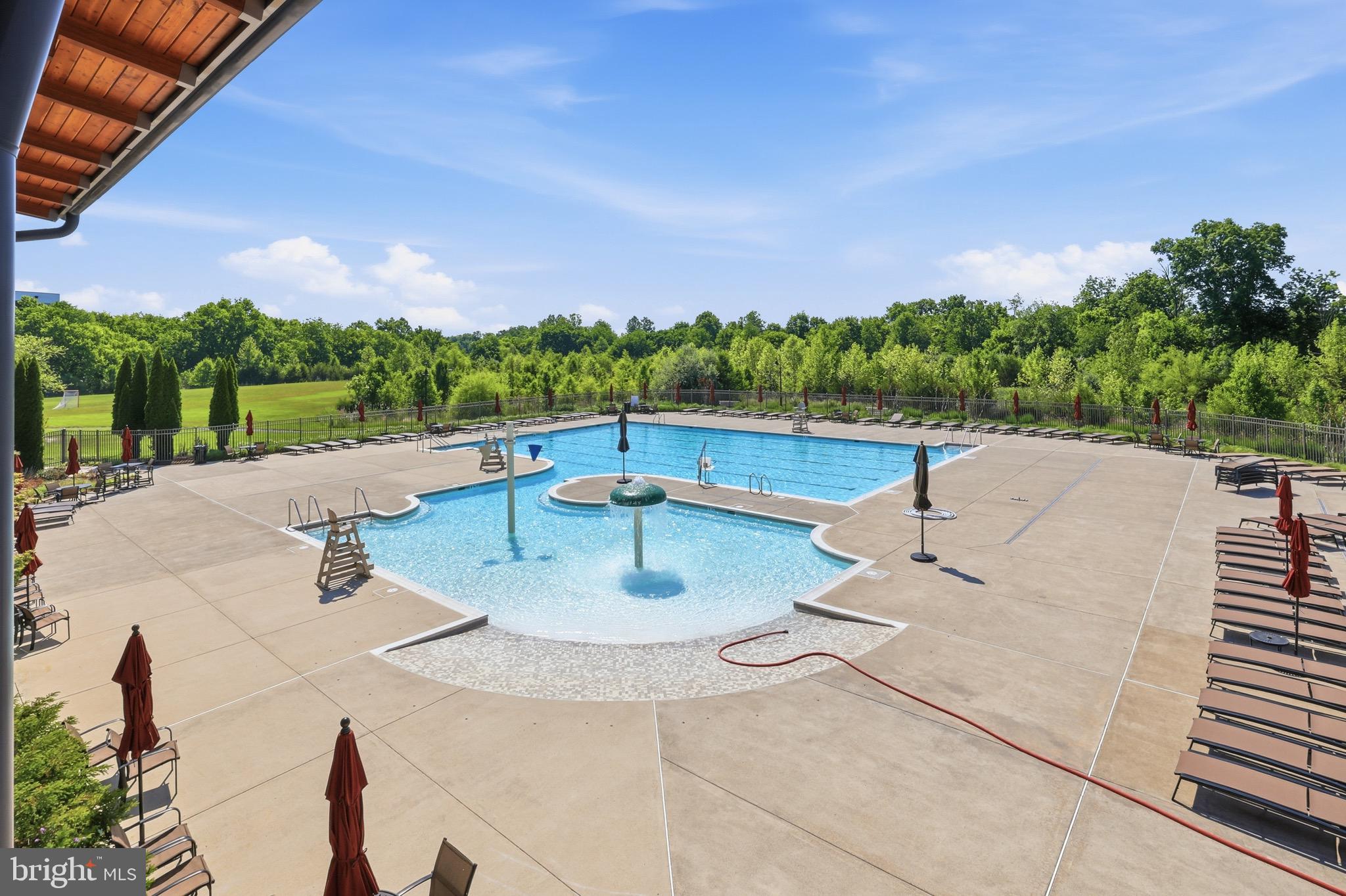 ONE LOUDOUN LAND BAY B - Residential