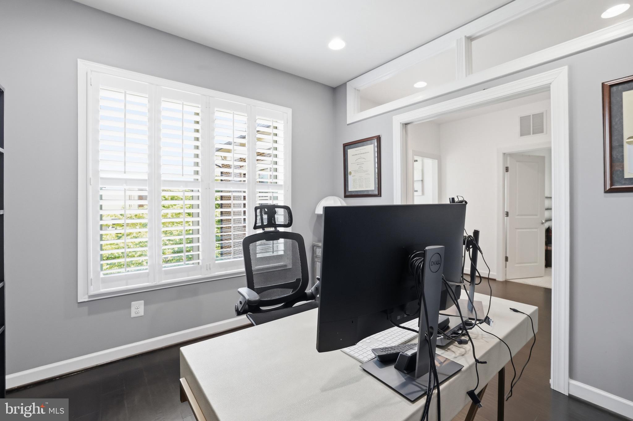 ONE LOUDOUN LAND BAY B - Residential