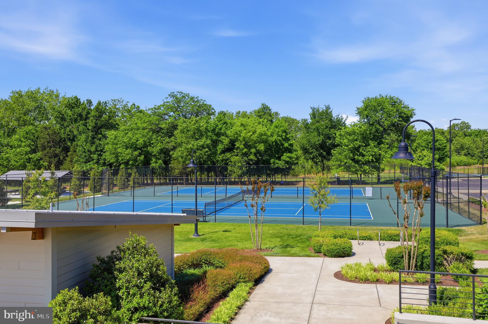 ONE LOUDOUN LAND BAY B - Residential