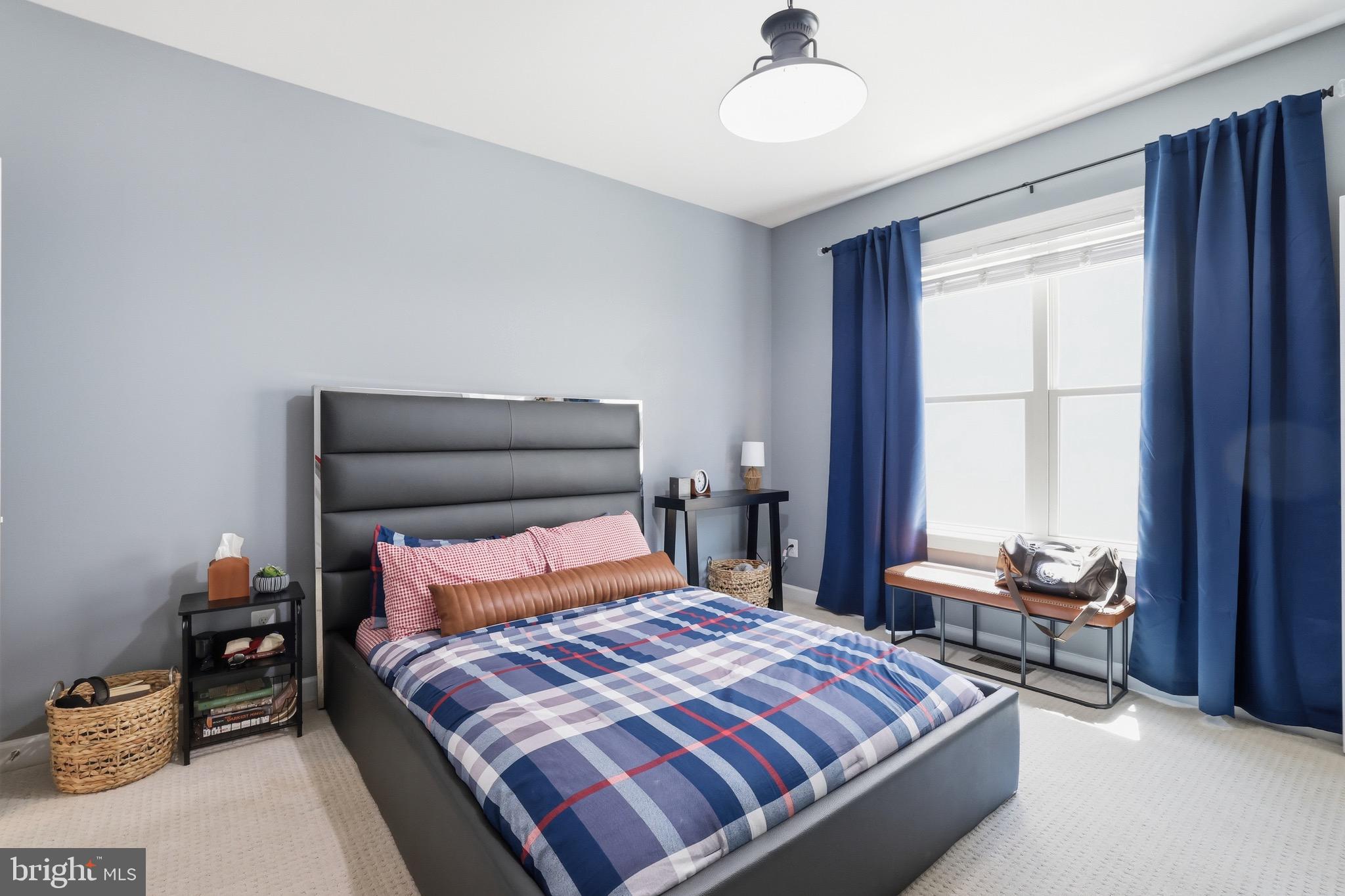 ONE LOUDOUN LAND BAY B - Residential