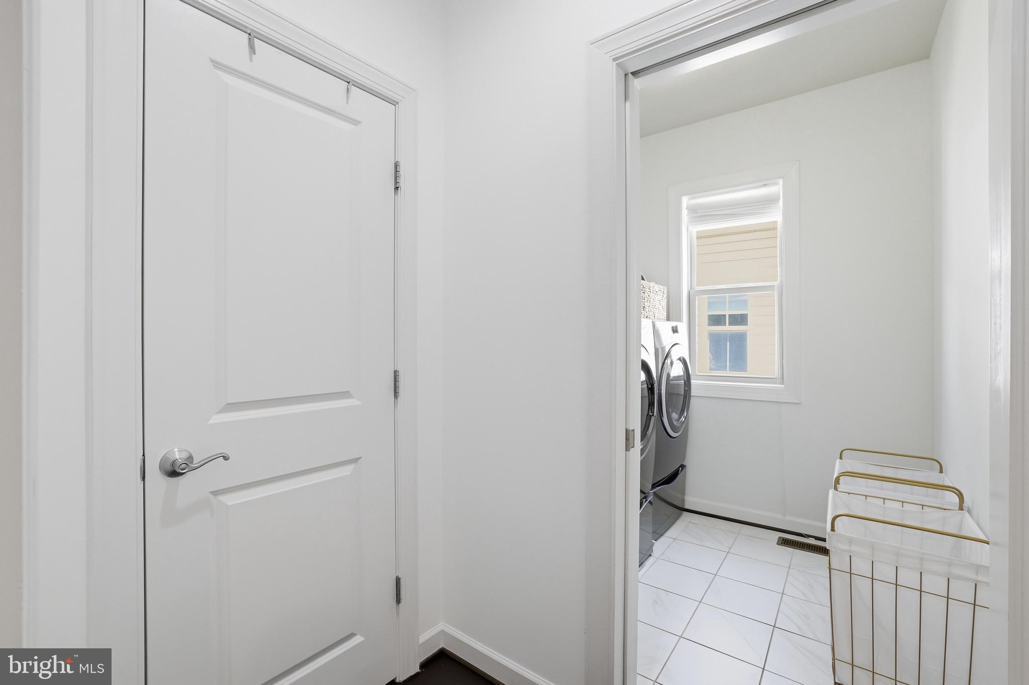 ONE LOUDOUN LAND BAY B - Residential
