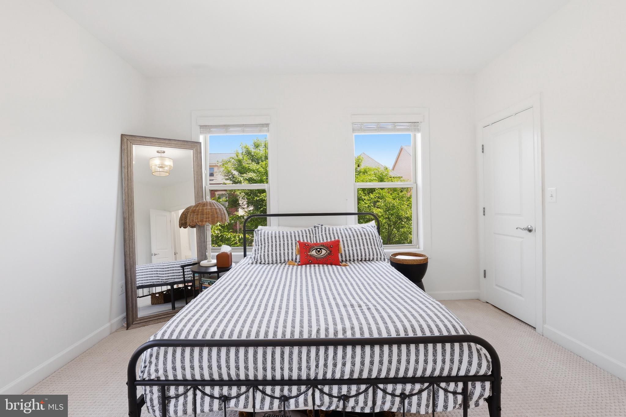ONE LOUDOUN LAND BAY B - Residential