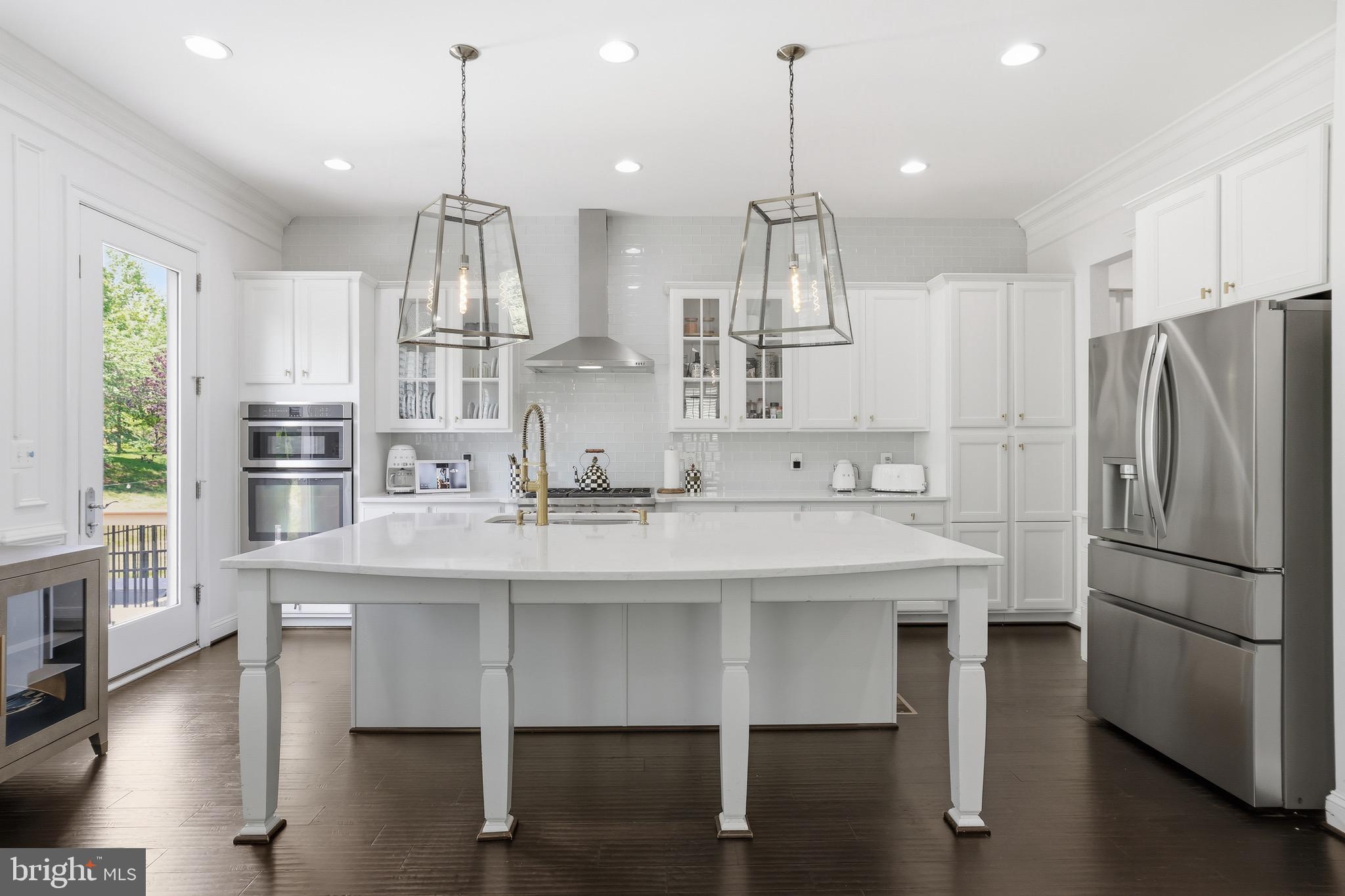 ONE LOUDOUN LAND BAY B - Residential