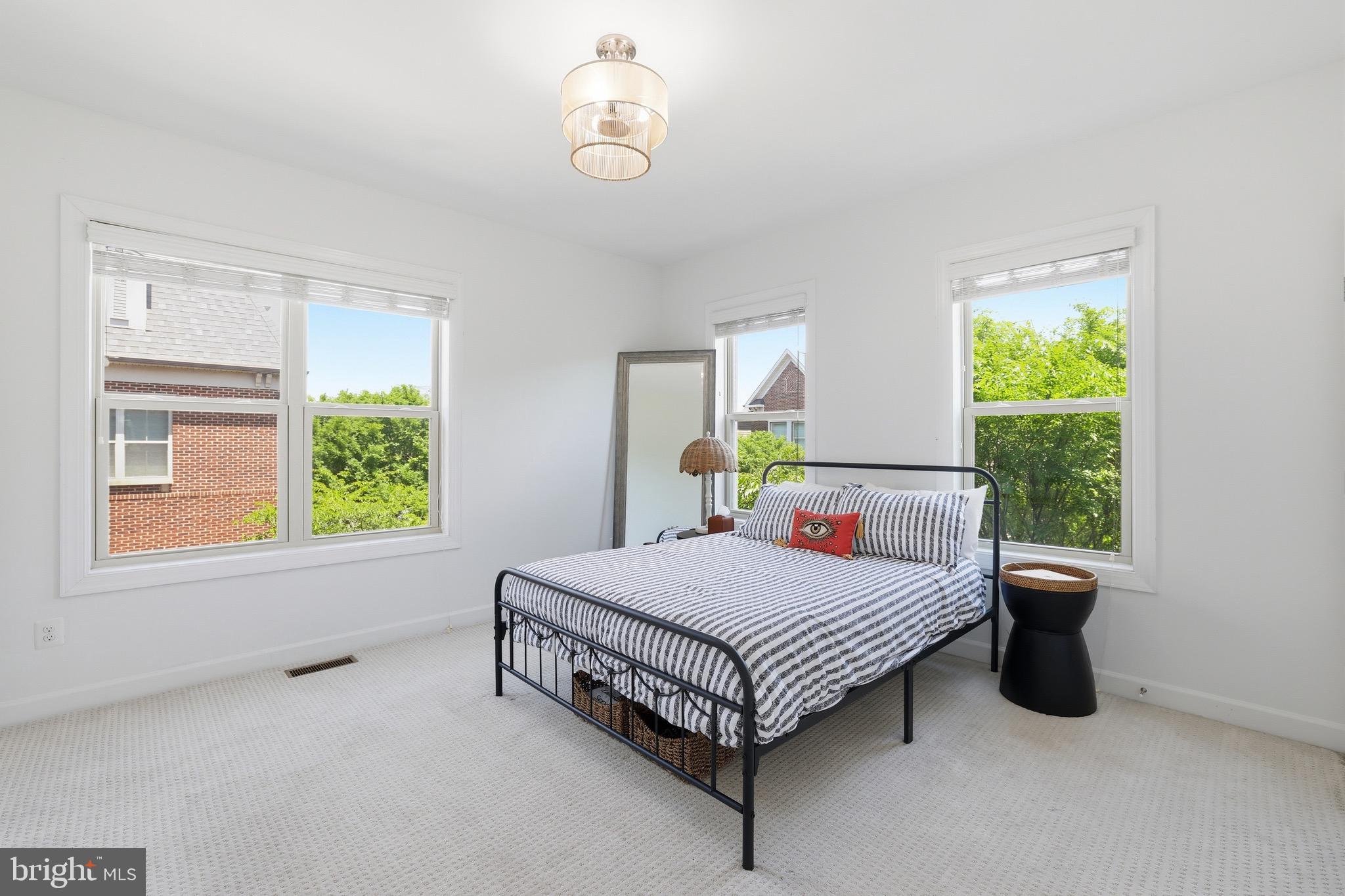 ONE LOUDOUN LAND BAY B - Residential