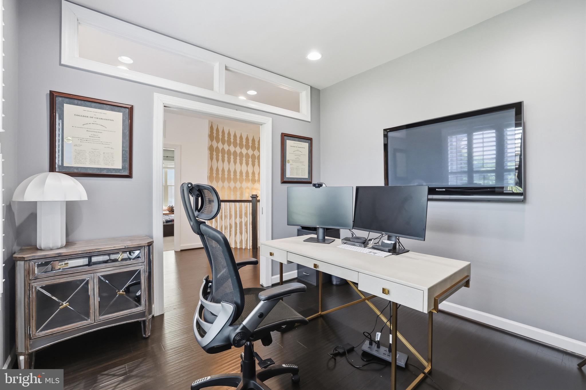 ONE LOUDOUN LAND BAY B - Residential