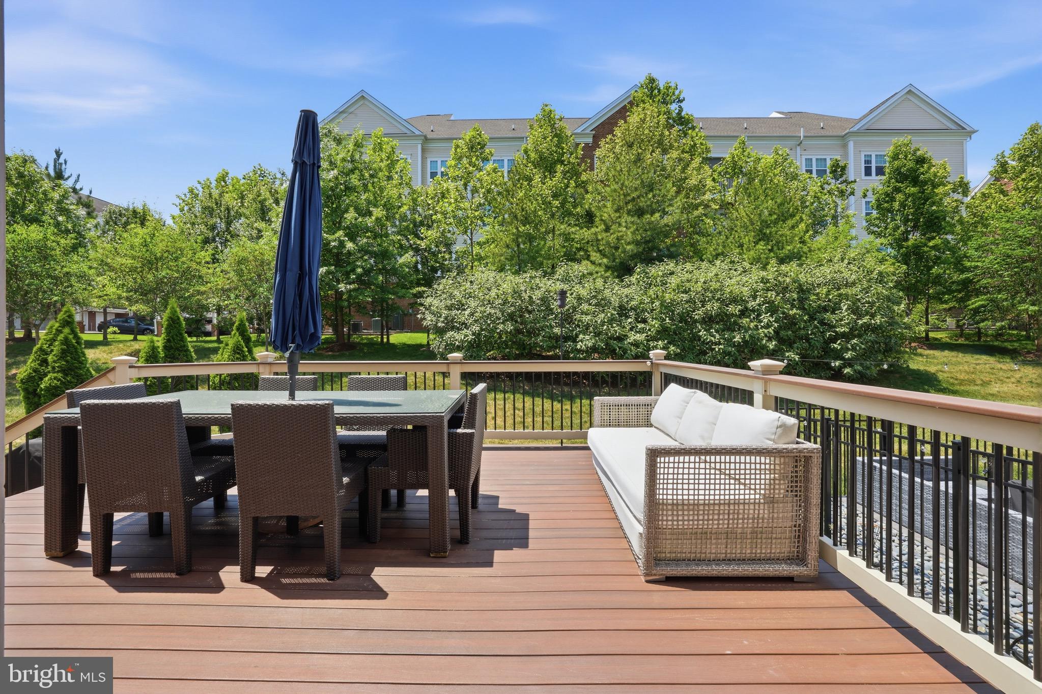 ONE LOUDOUN LAND BAY B - Residential