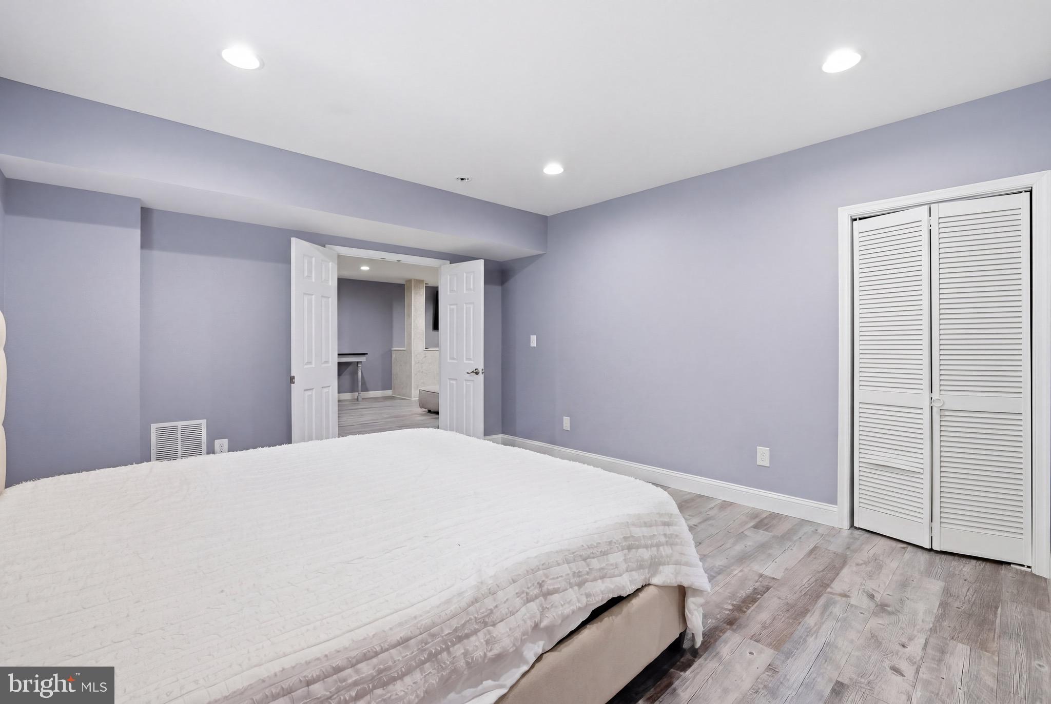 ONE LOUDOUN LAND BAY B - Residential