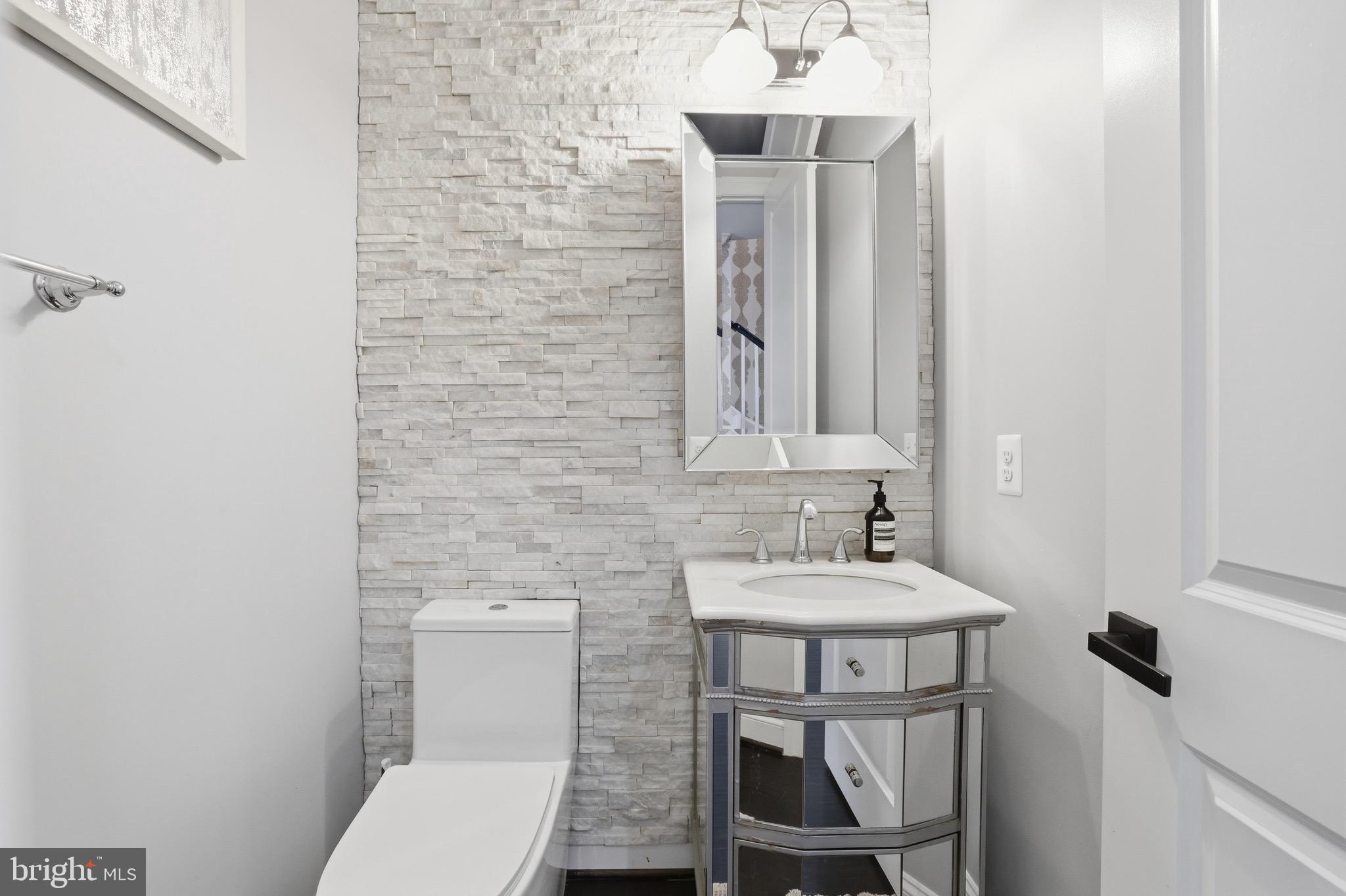 ONE LOUDOUN LAND BAY B - Residential