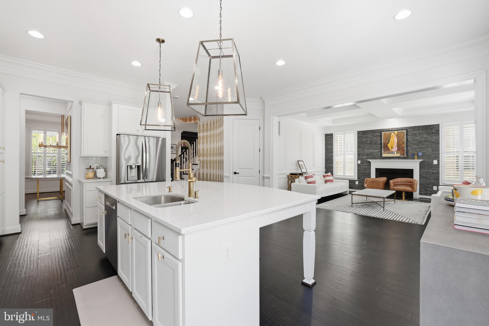 ONE LOUDOUN LAND BAY B - Residential