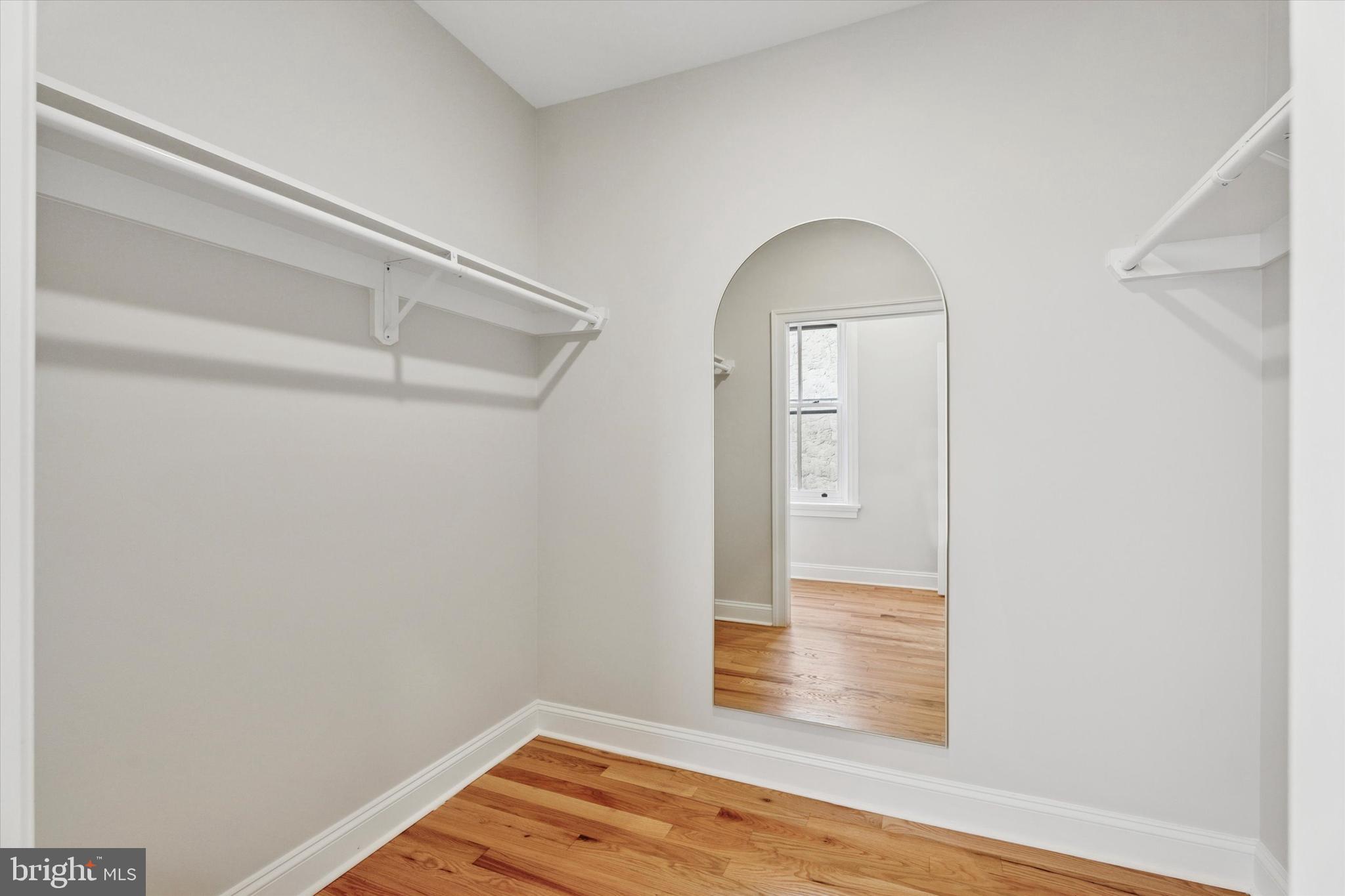 ROXBOROUGH - Residential Lease