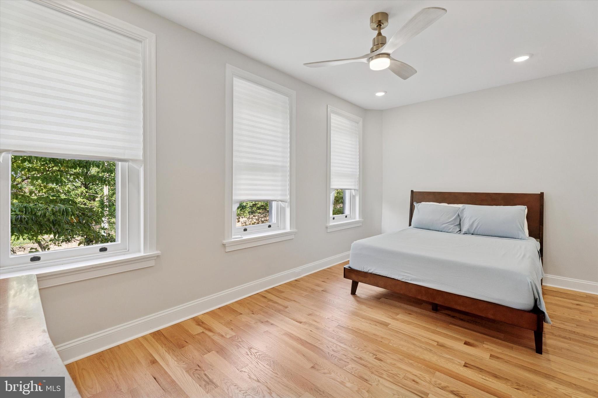 ROXBOROUGH - Residential Lease