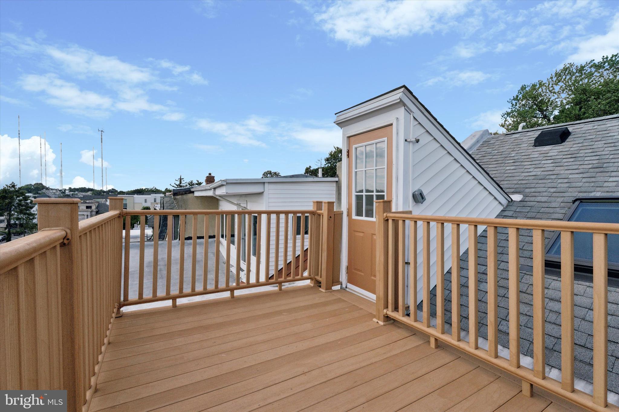 ROXBOROUGH - Residential Lease