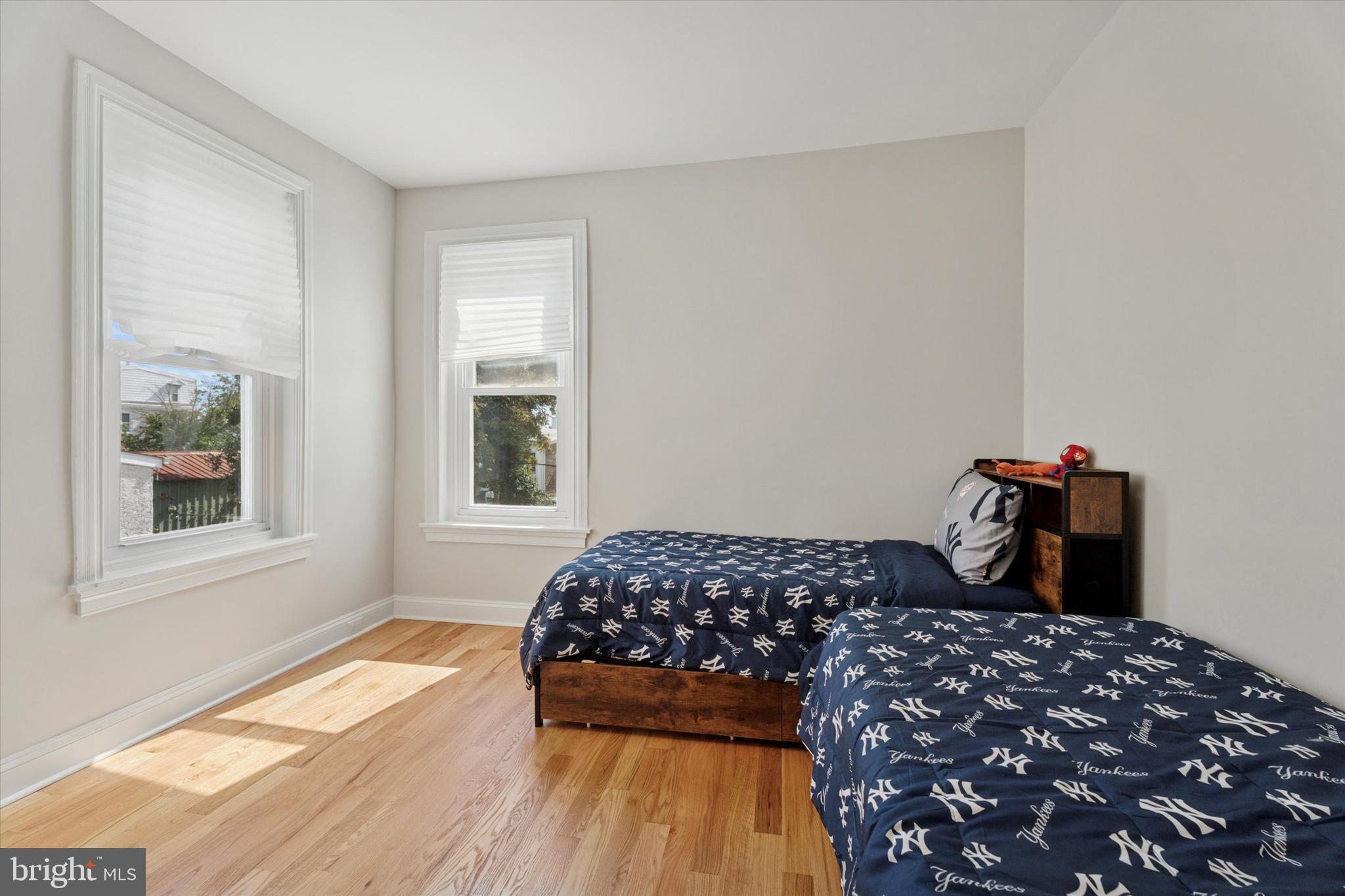 ROXBOROUGH - Residential Lease