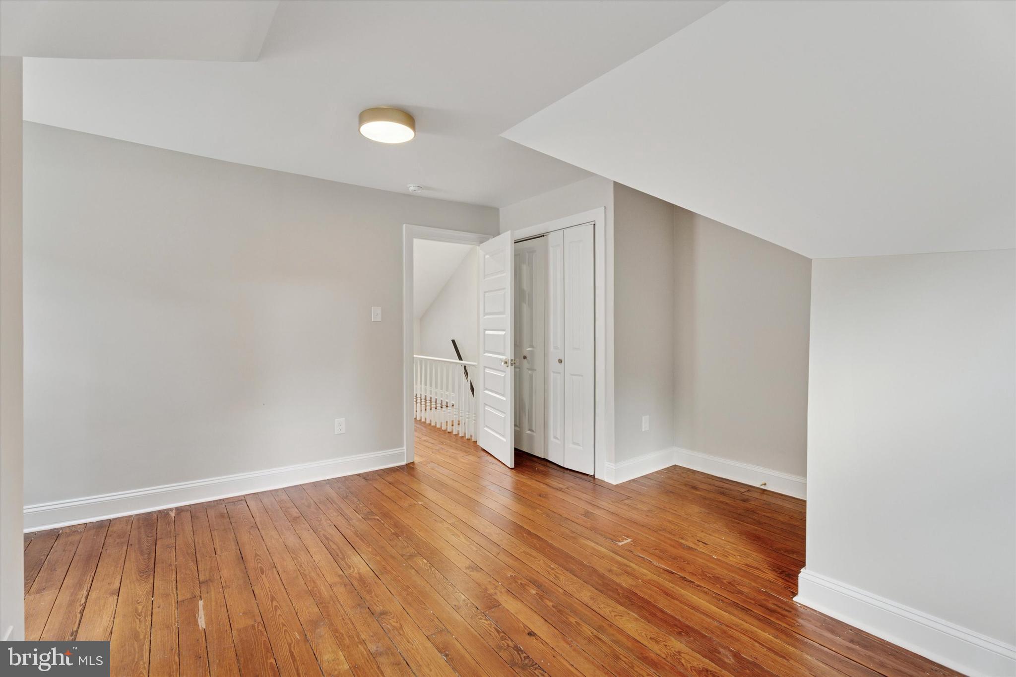 ROXBOROUGH - Residential Lease