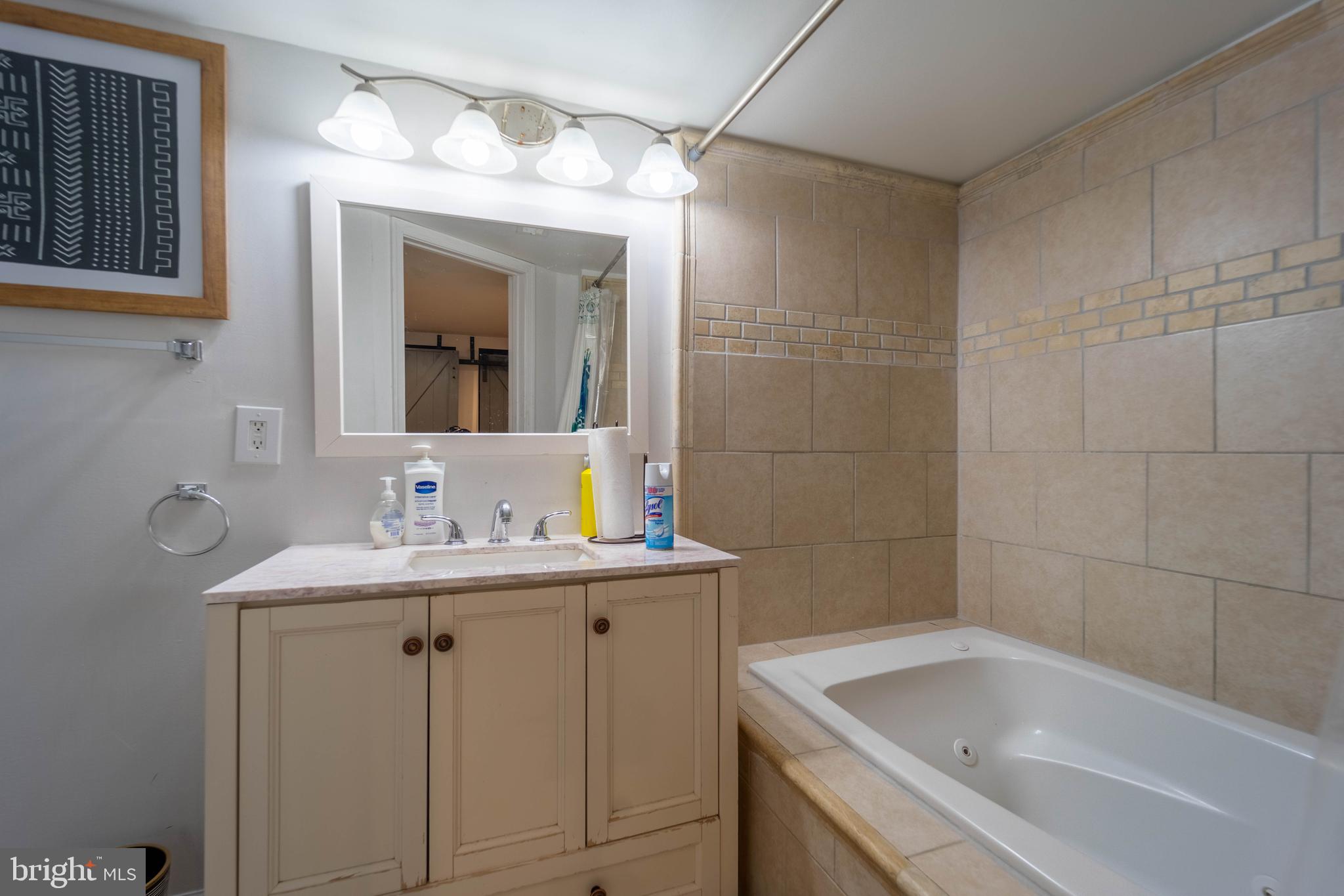 HILLEN - Residential Lease