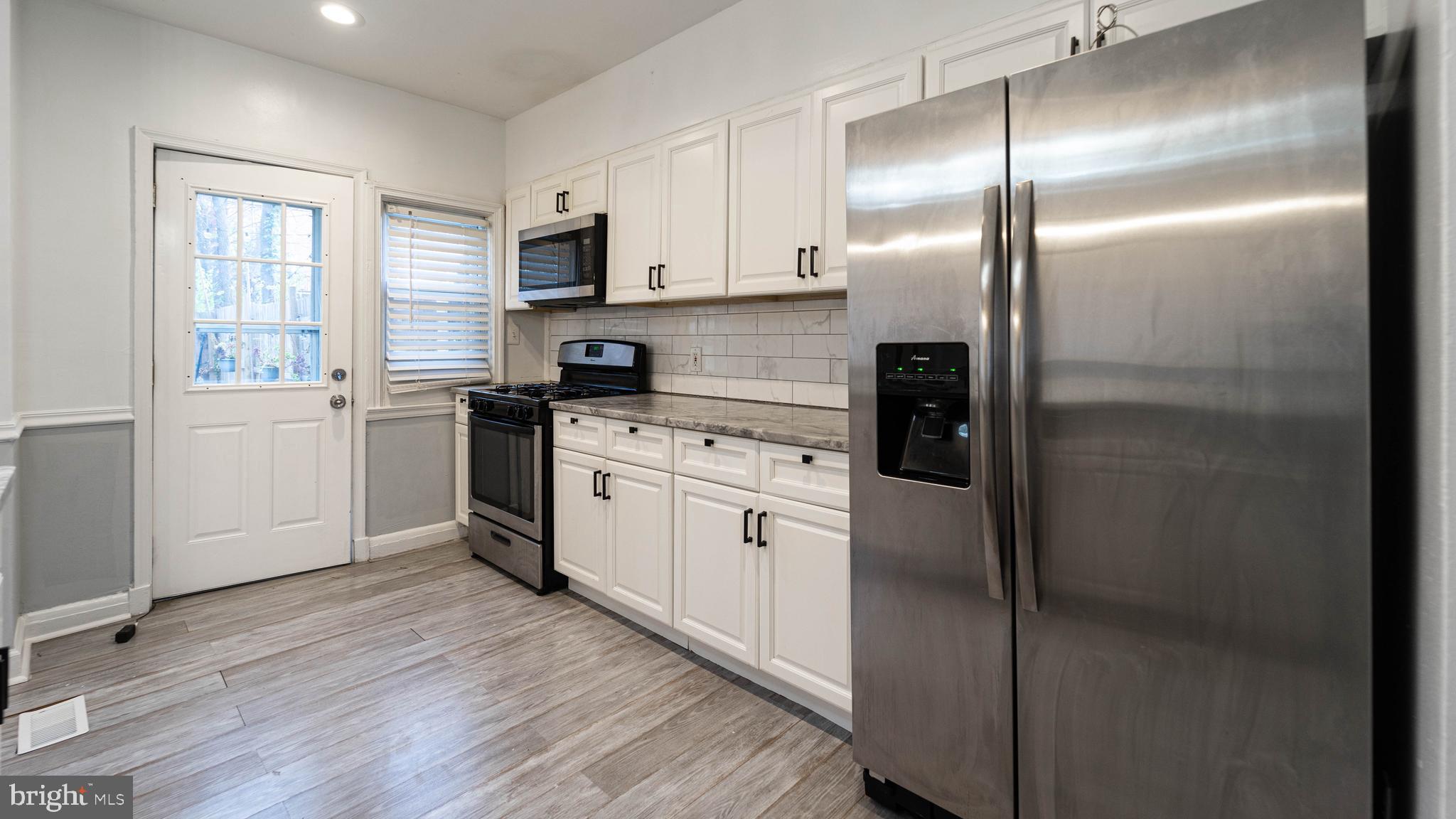 HILLEN - Residential Lease