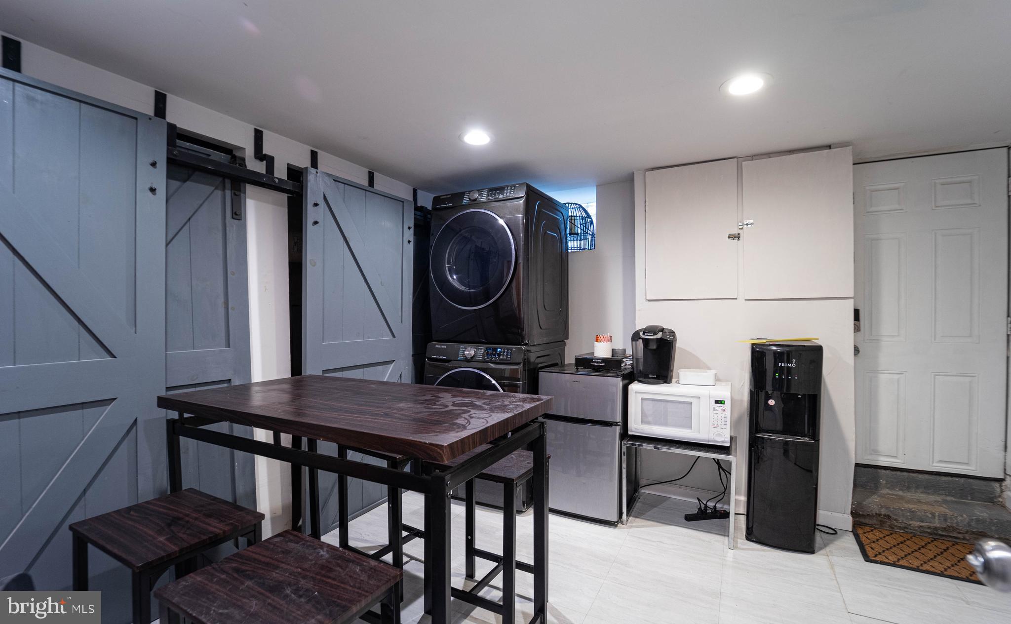 HILLEN - Residential Lease