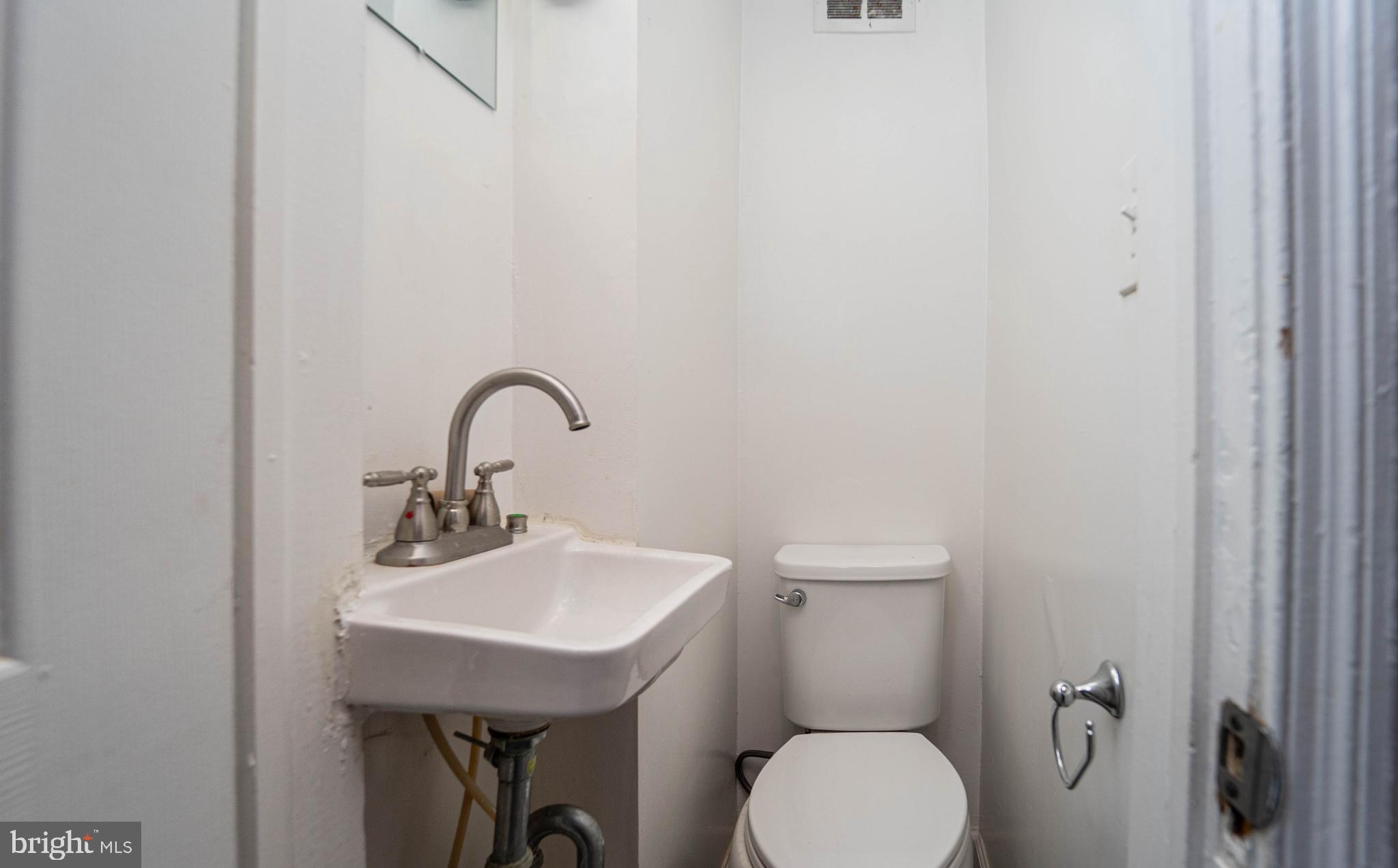 HILLEN - Residential Lease