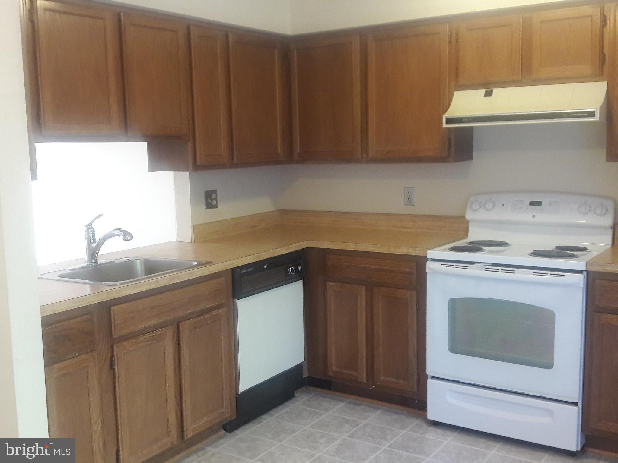 LAKE RIDGE - Residential Lease