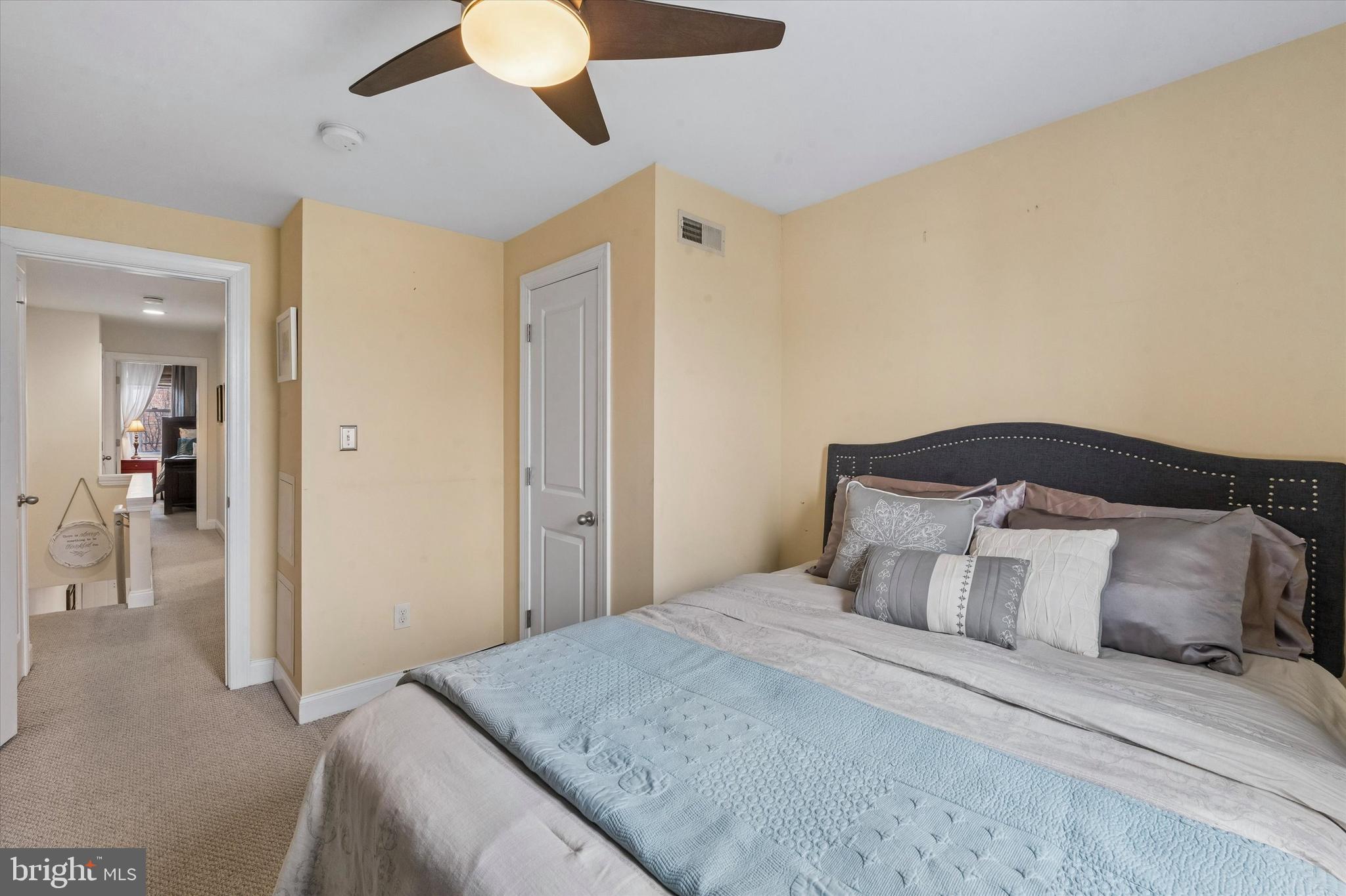 LOWER MOYAMENSING - Residential