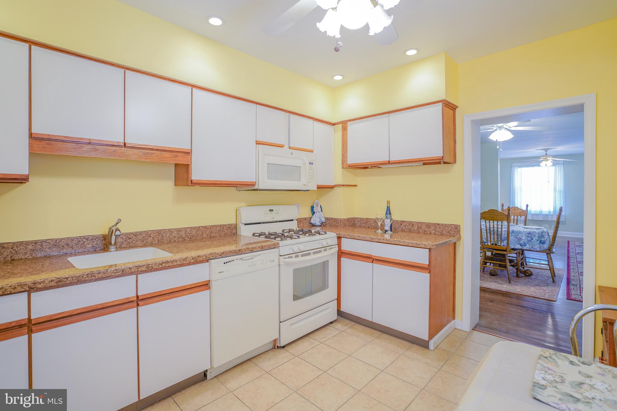 BRIDESBURG - Residential