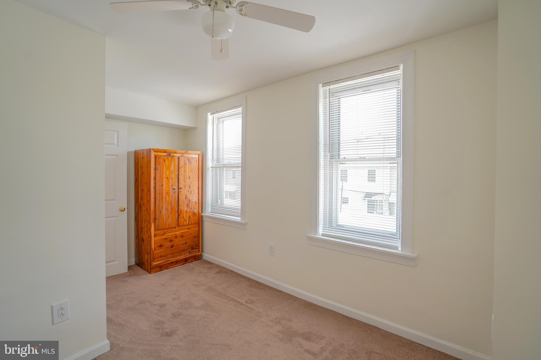 BRIDESBURG - Residential