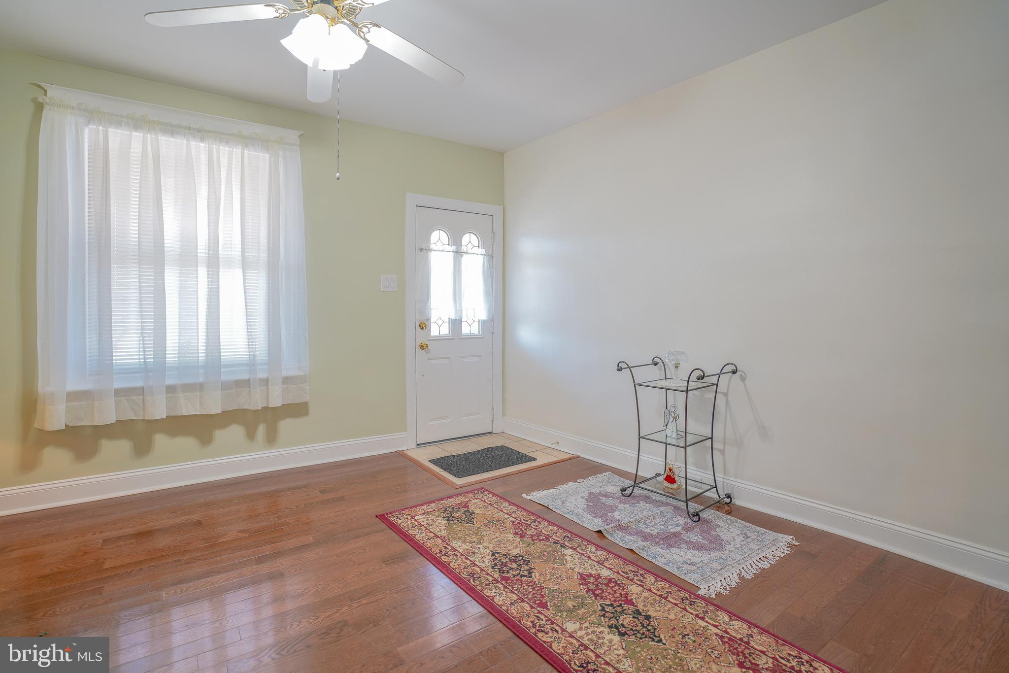 BRIDESBURG - Residential