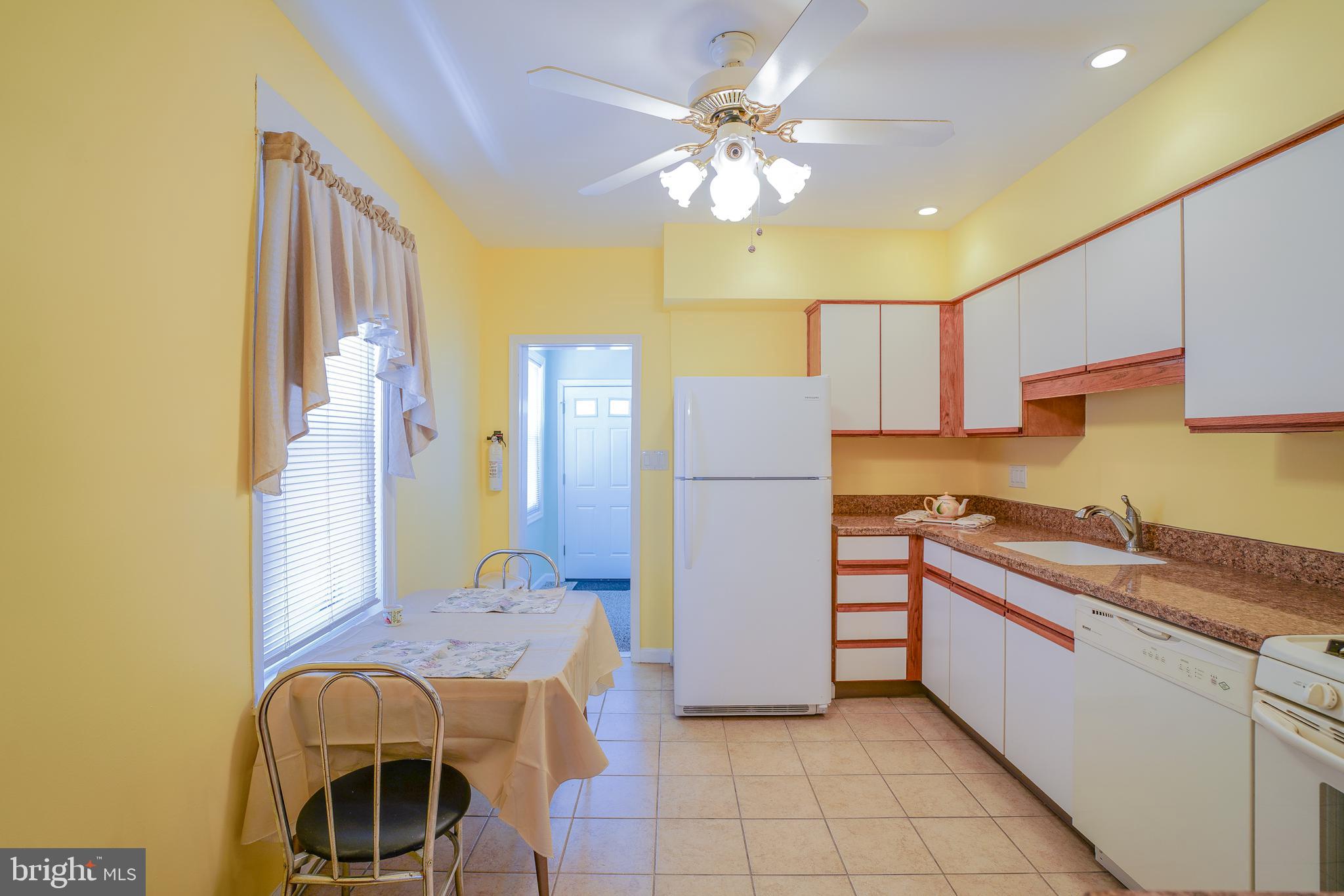 BRIDESBURG - Residential