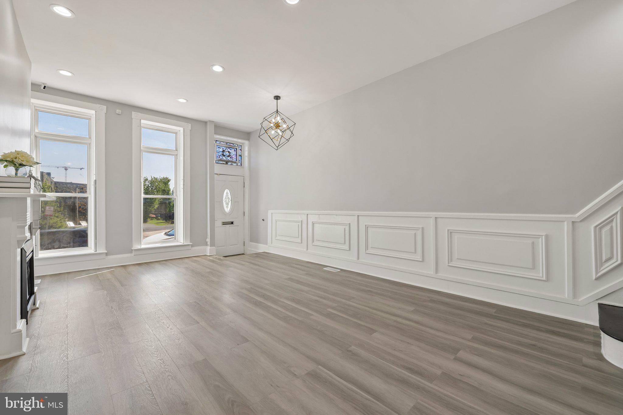 BIDDLE STREET - Residential
