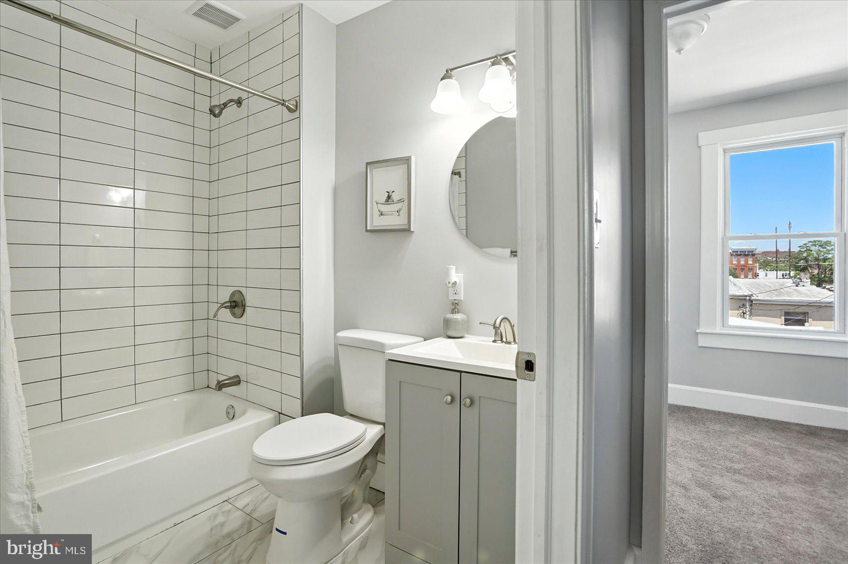 BIDDLE STREET - Residential