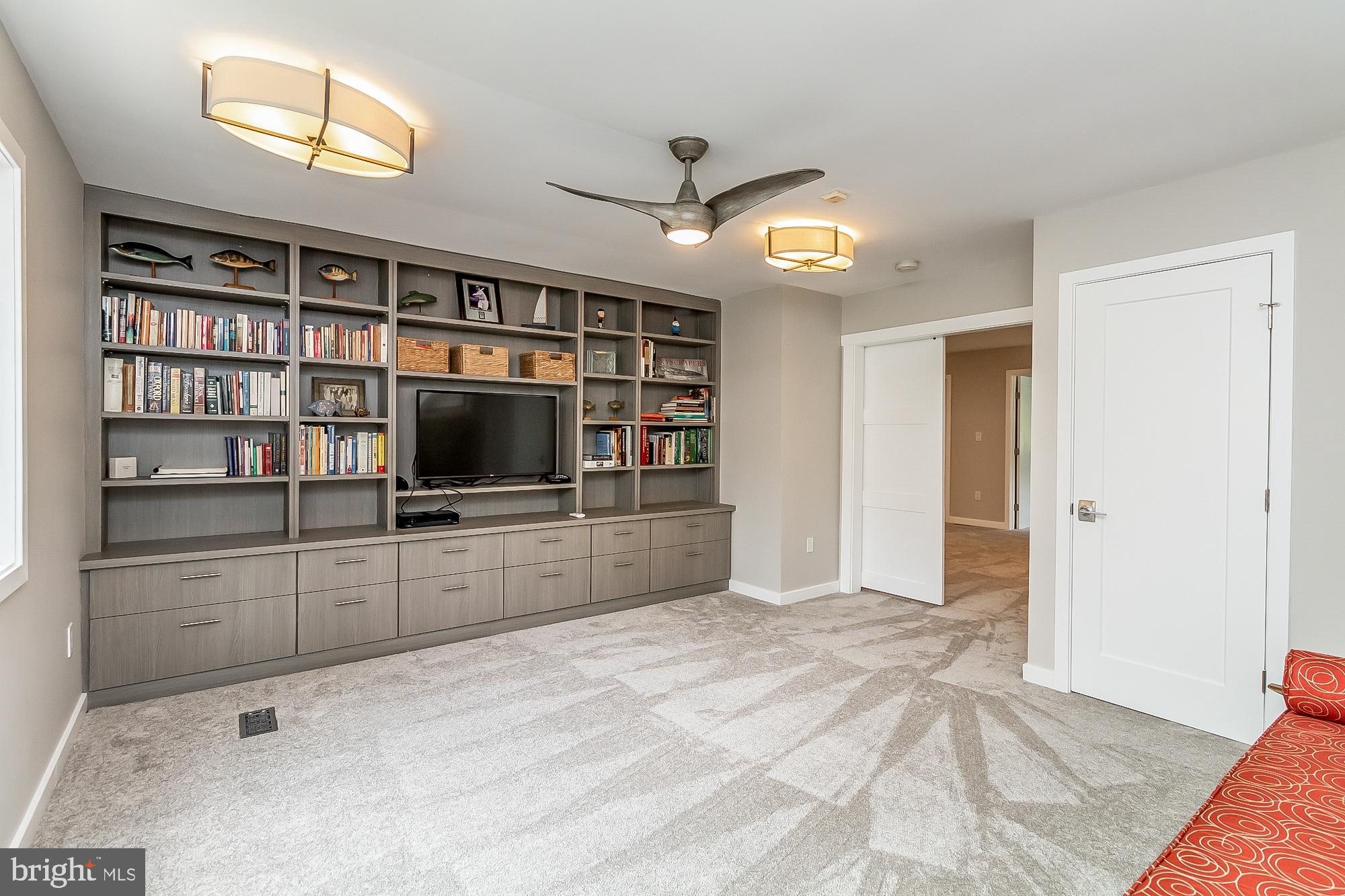 RIDERWOOD STATION - Residential