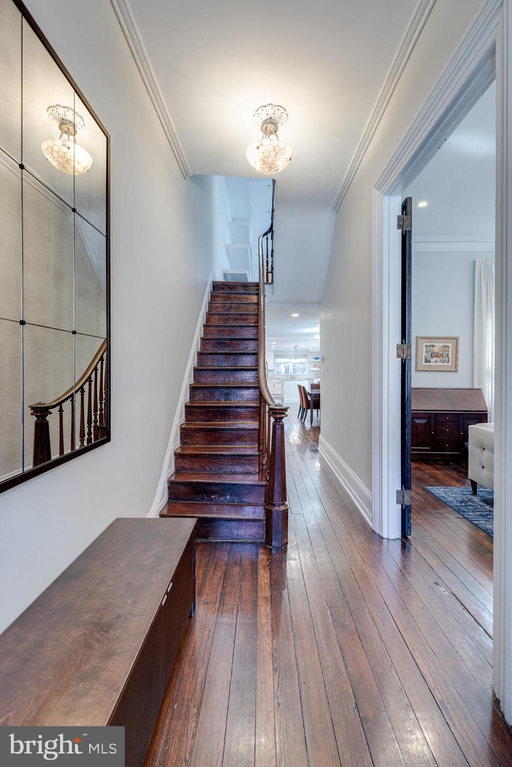 ART MUSEUM AREA - Residential