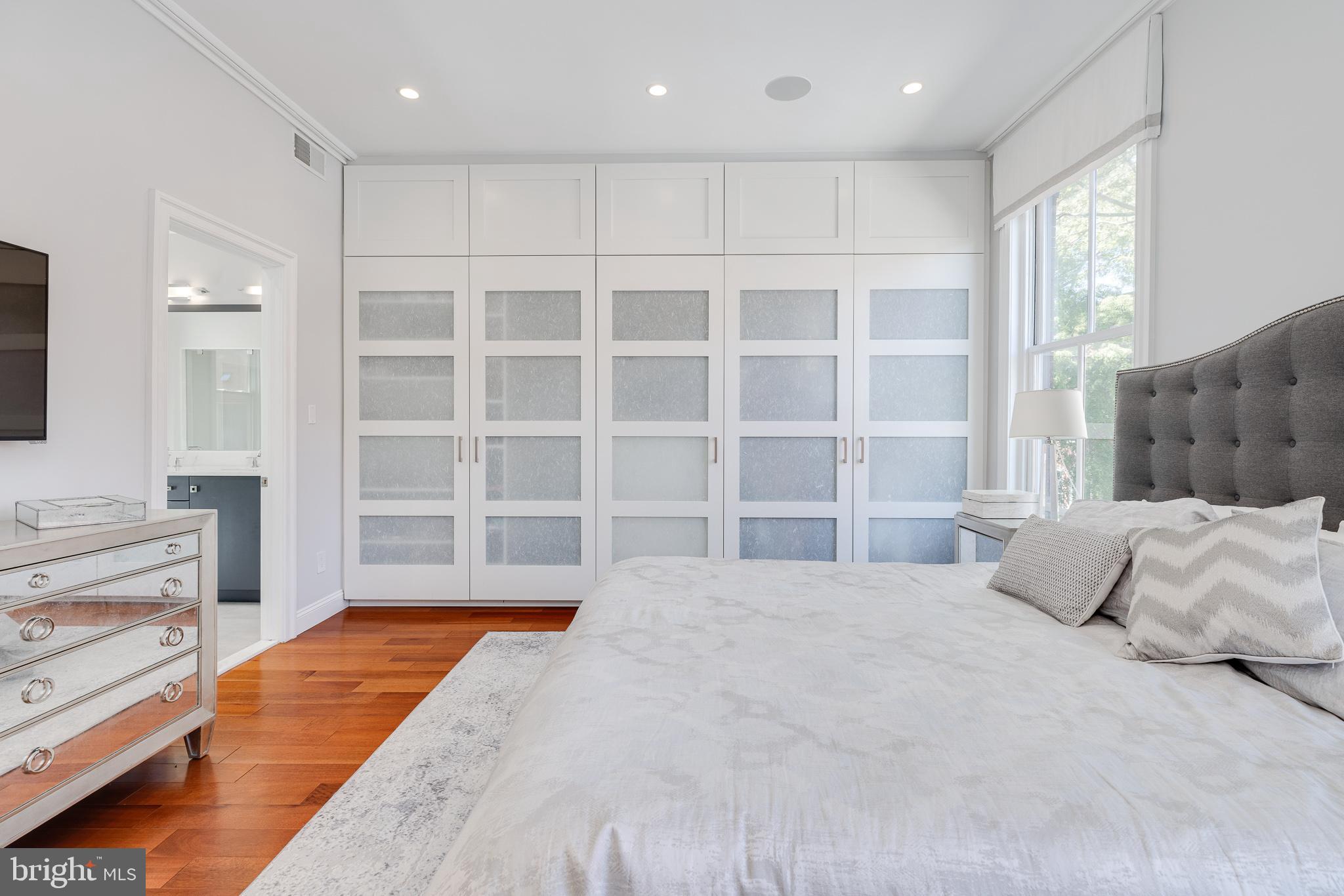 ART MUSEUM AREA - Residential