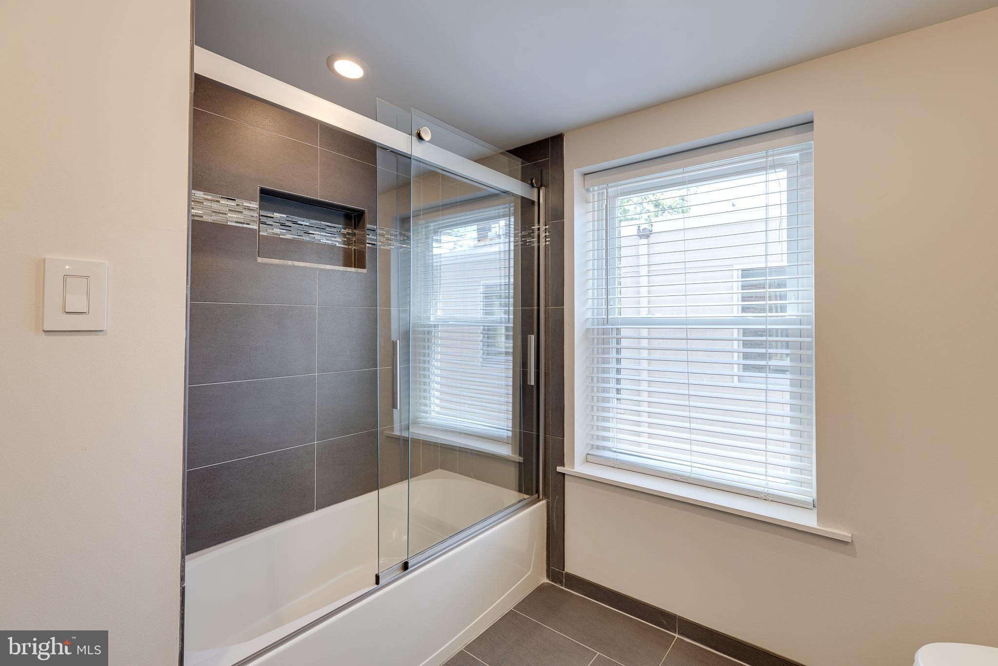 ART MUSEUM AREA - Residential