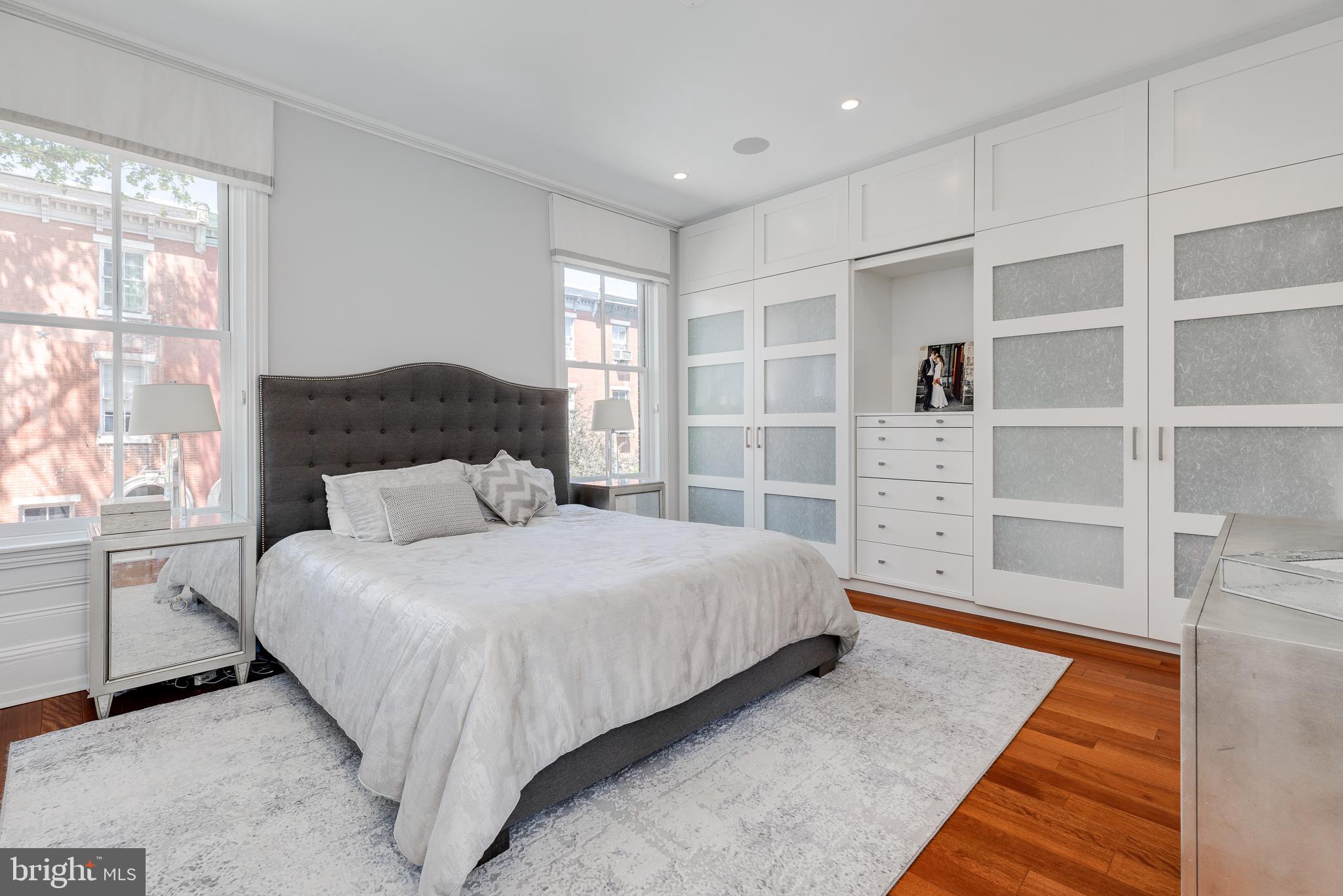 ART MUSEUM AREA - Residential