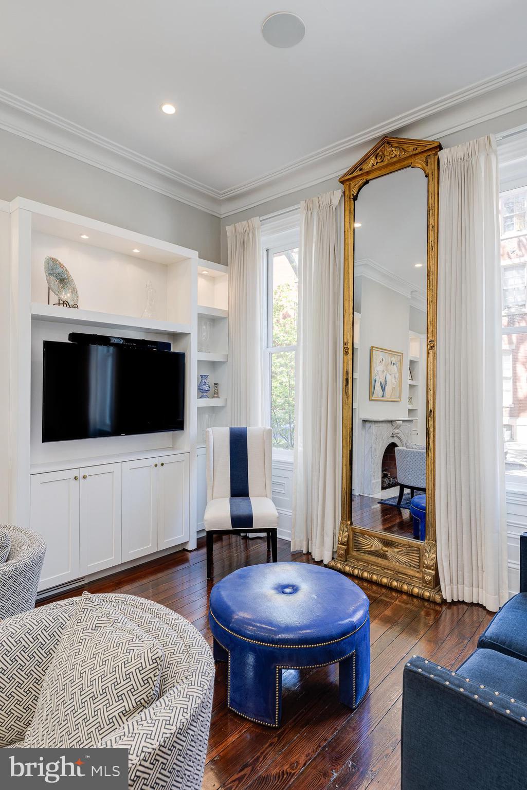 ART MUSEUM AREA - Residential