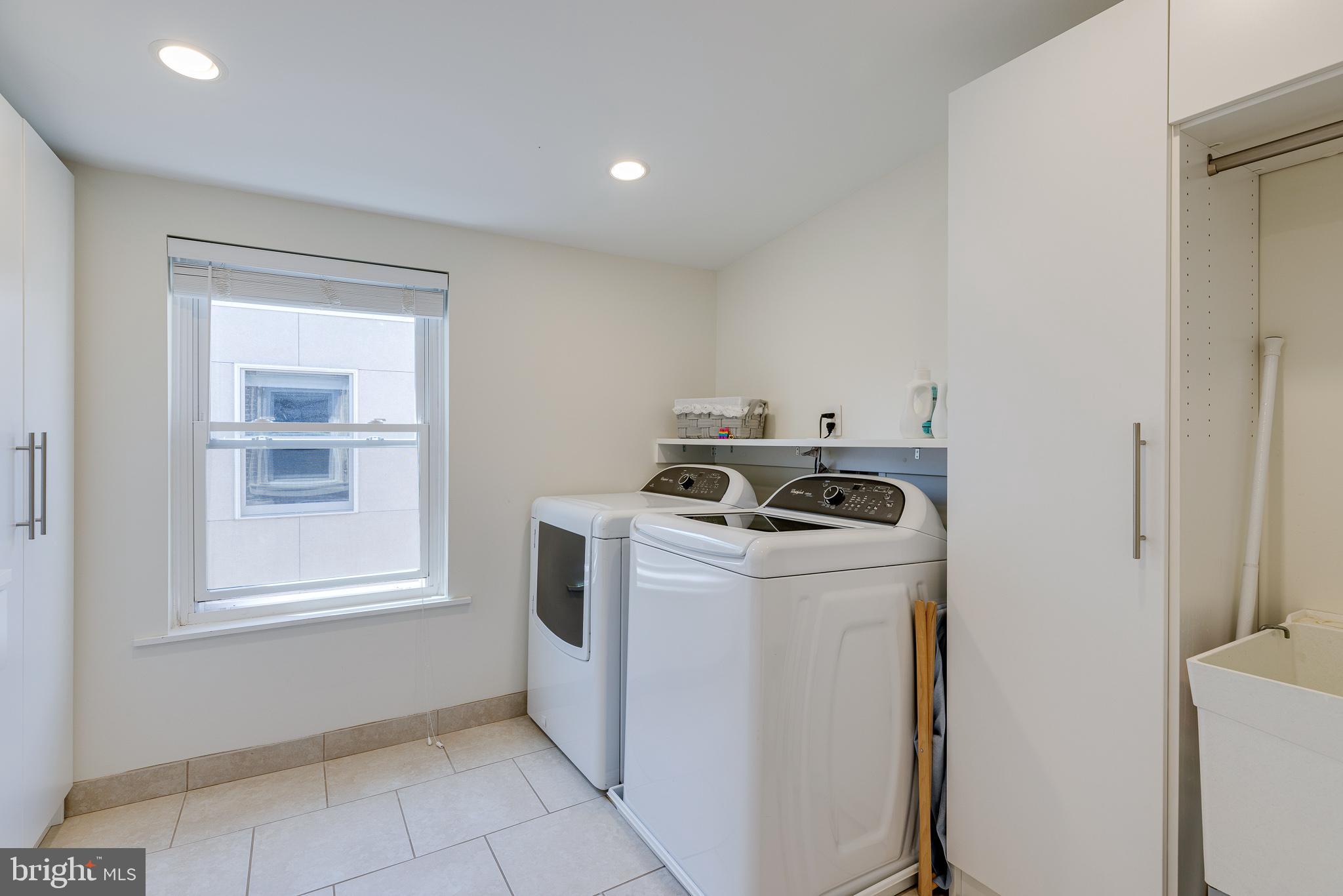 ART MUSEUM AREA - Residential