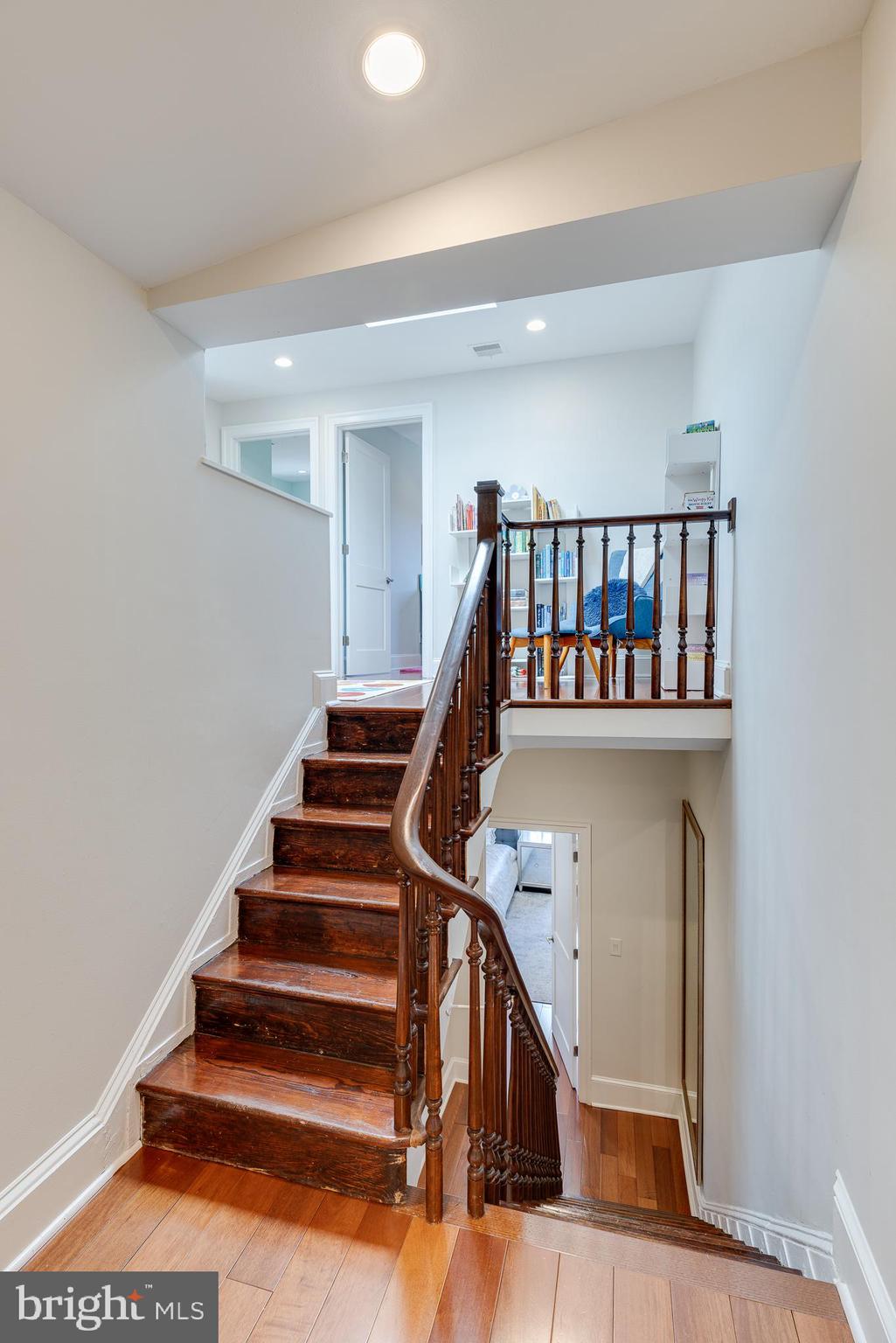 ART MUSEUM AREA - Residential