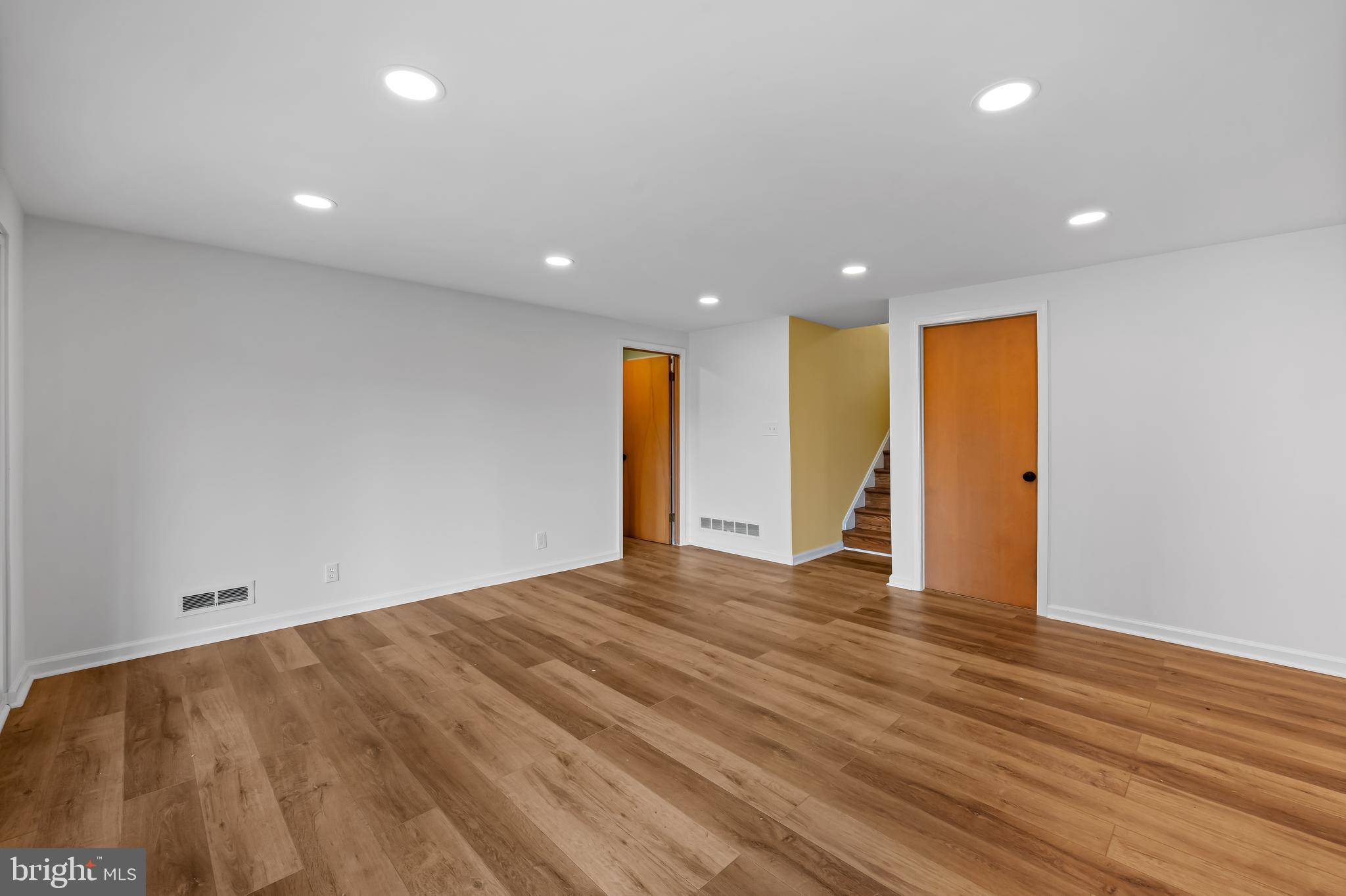 MOUNT WASHINGTON - Residential