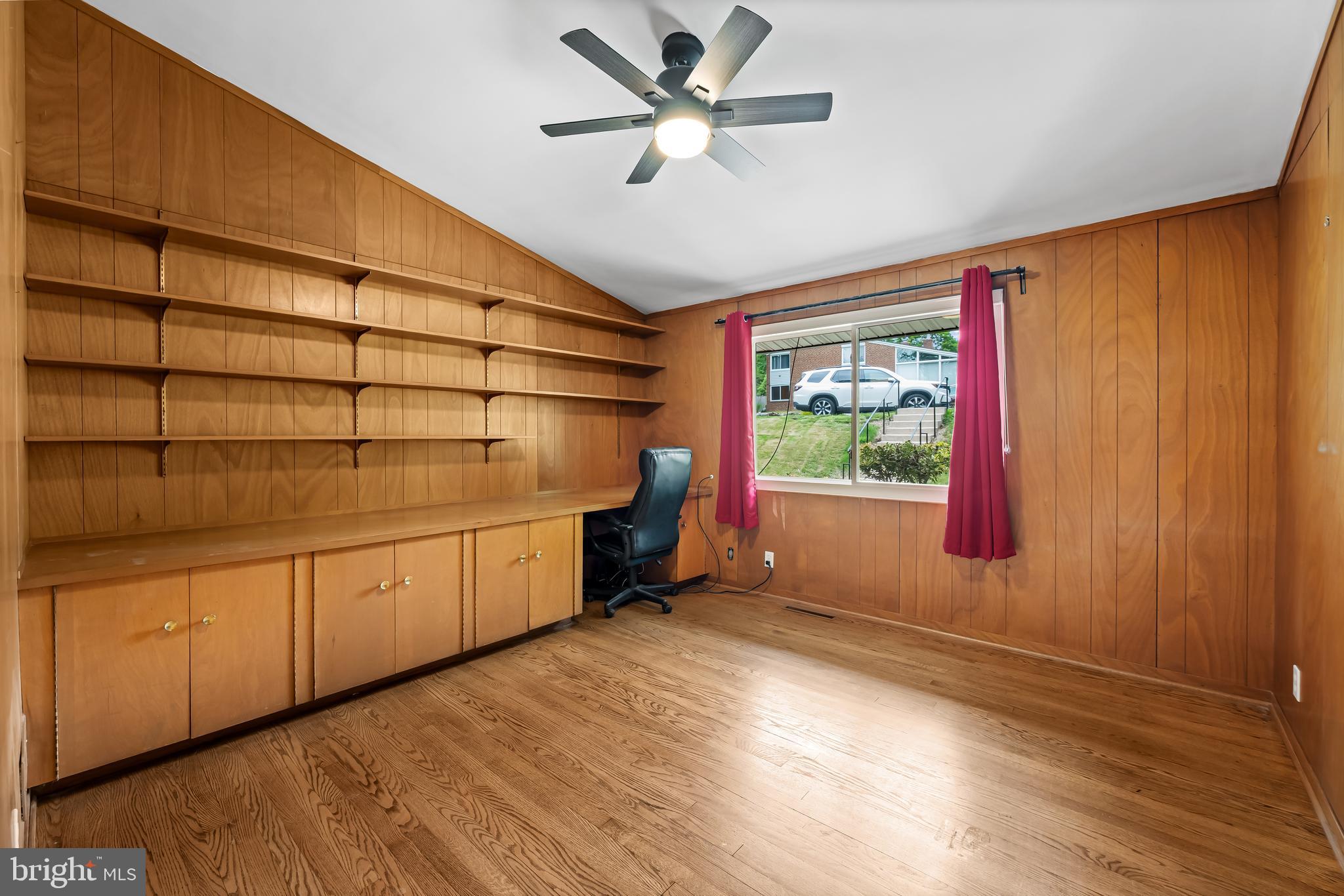 MOUNT WASHINGTON - Residential
