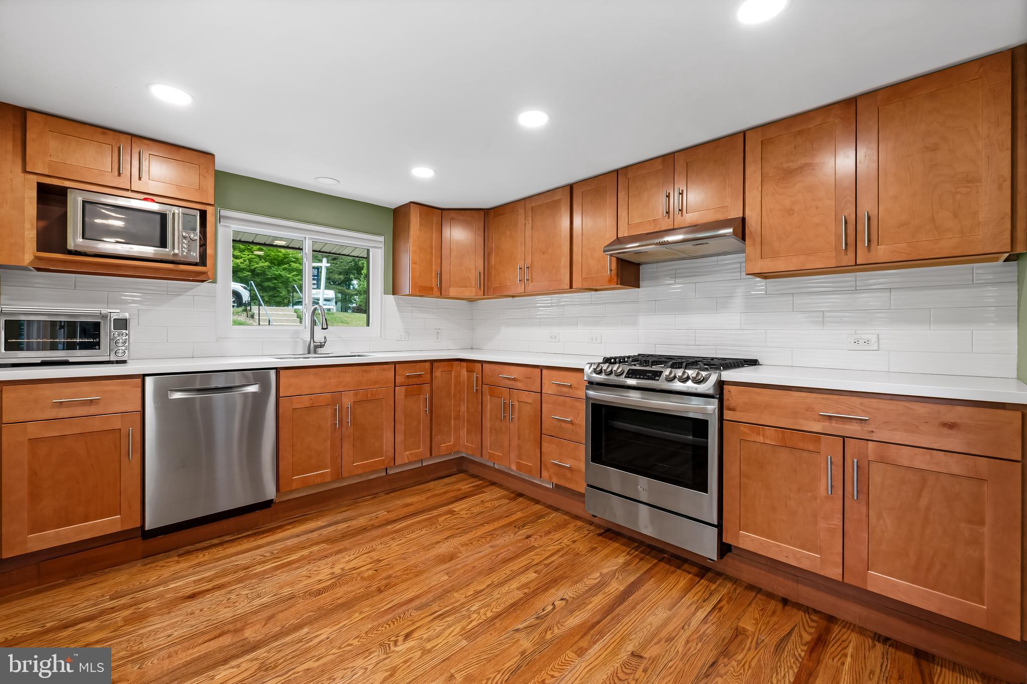 MOUNT WASHINGTON - Residential