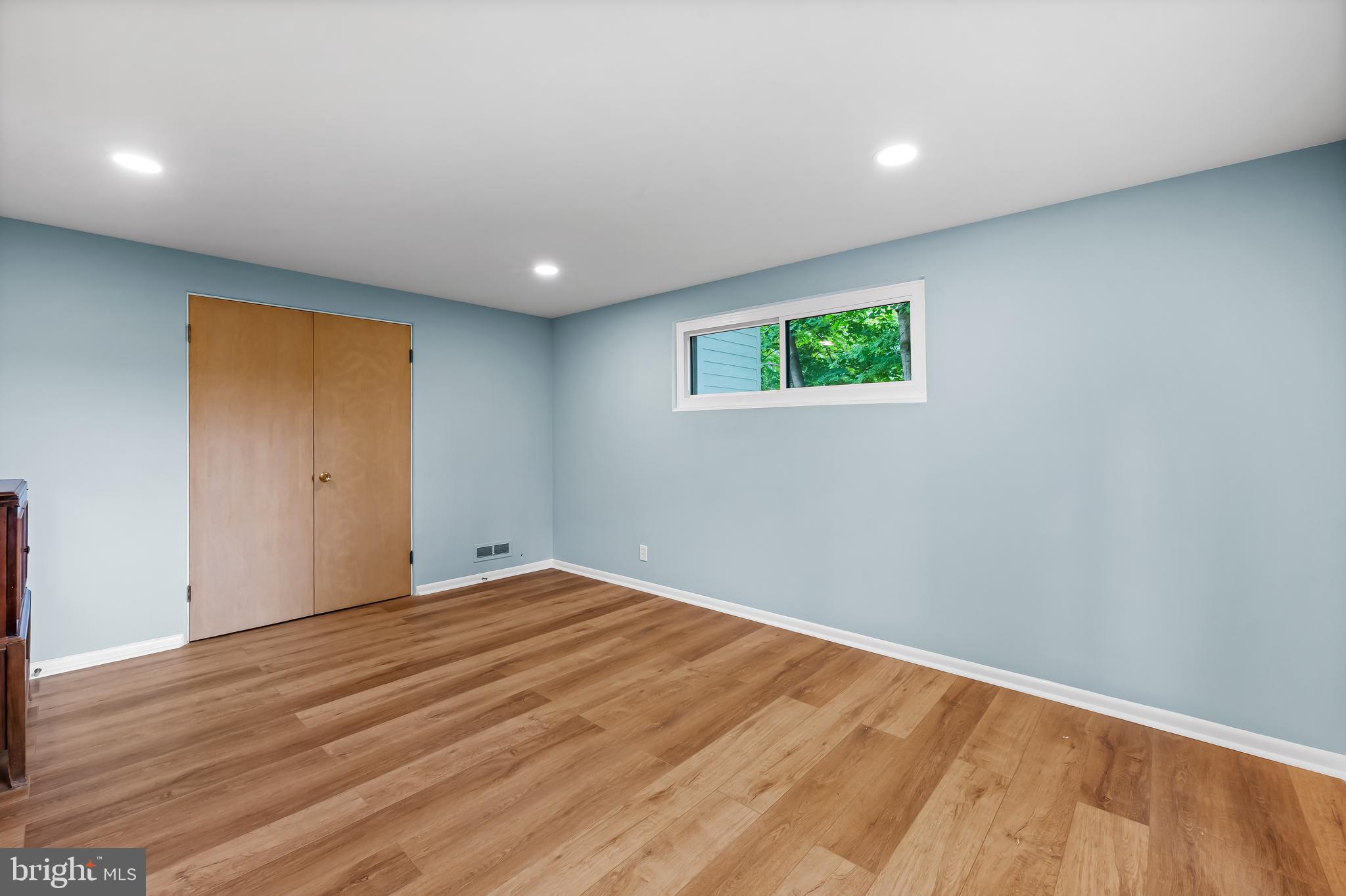 MOUNT WASHINGTON - Residential