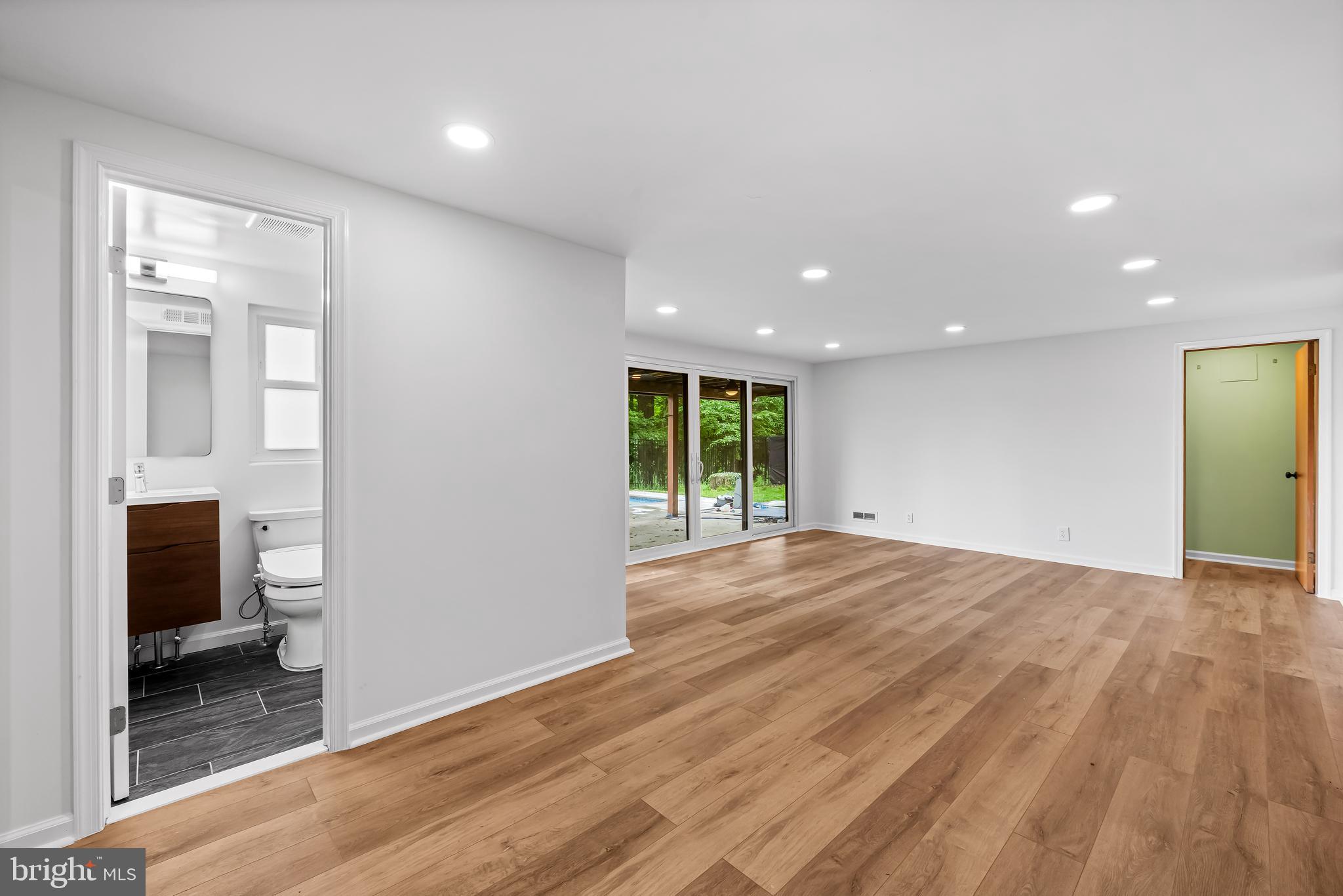 MOUNT WASHINGTON - Residential