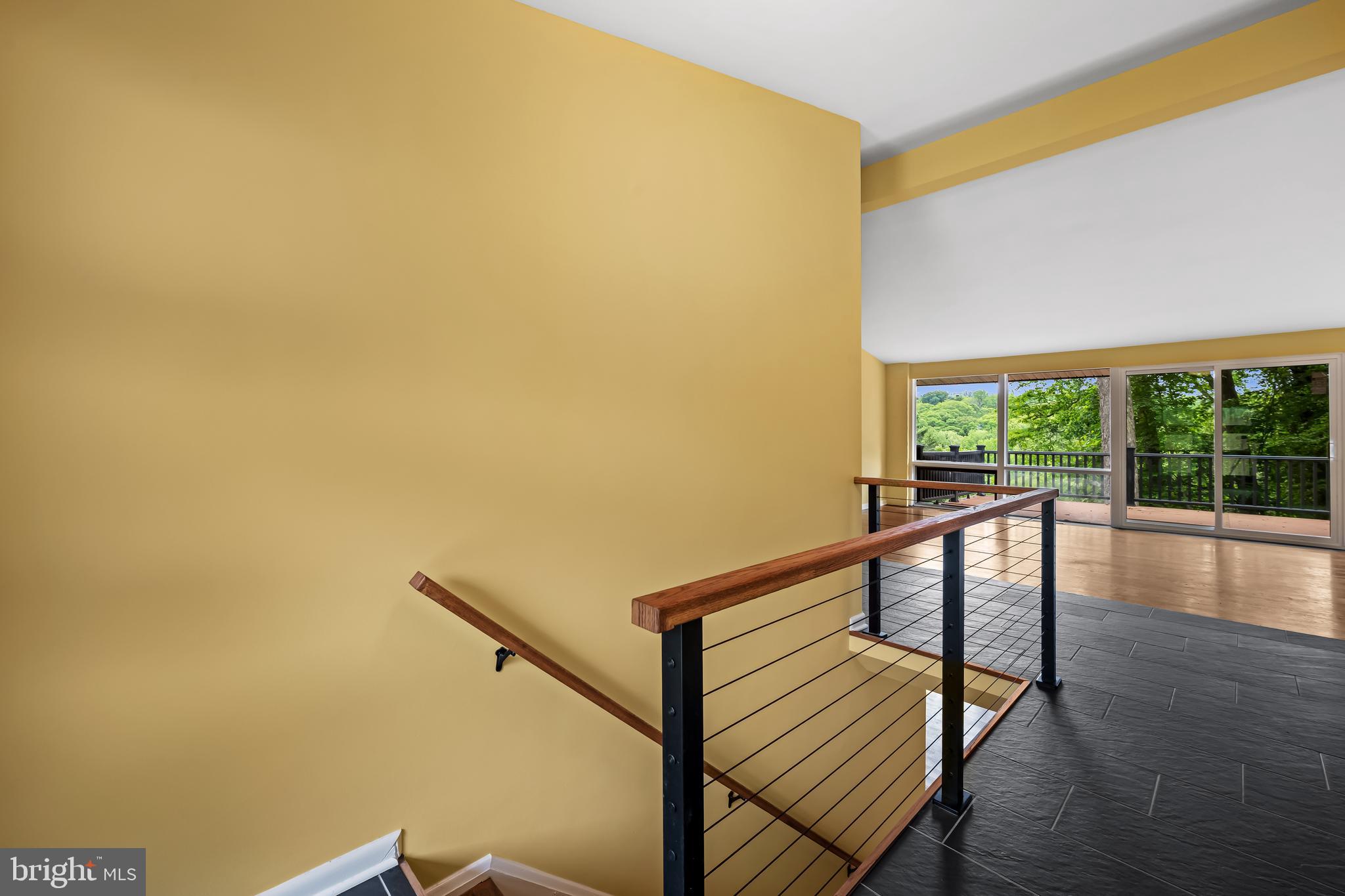 MOUNT WASHINGTON - Residential