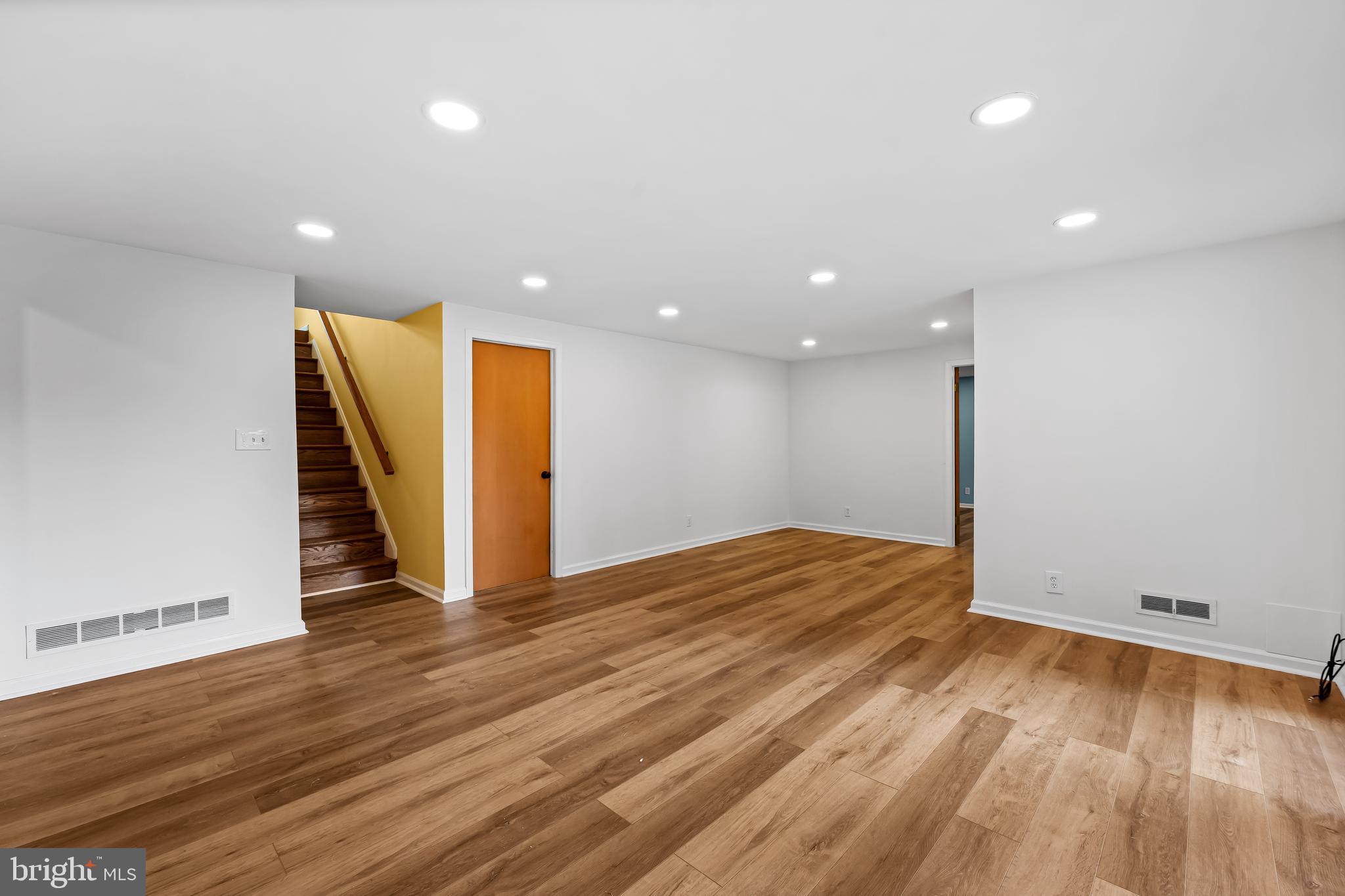 MOUNT WASHINGTON - Residential