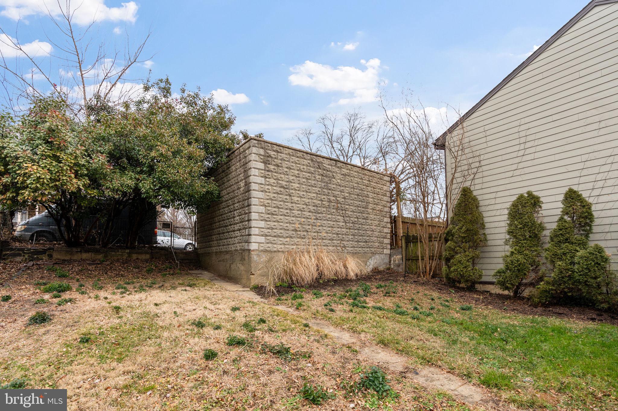 STONE HILL - Residential