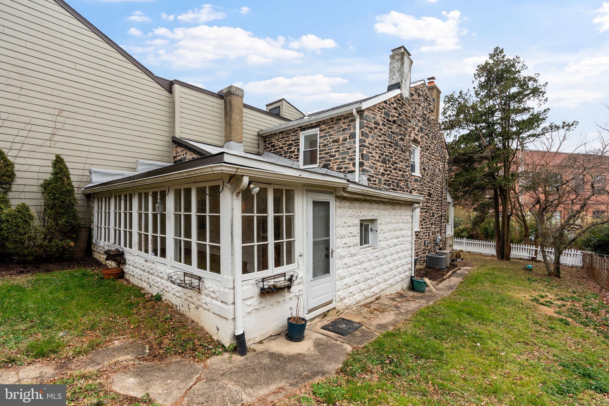 STONE HILL - Residential