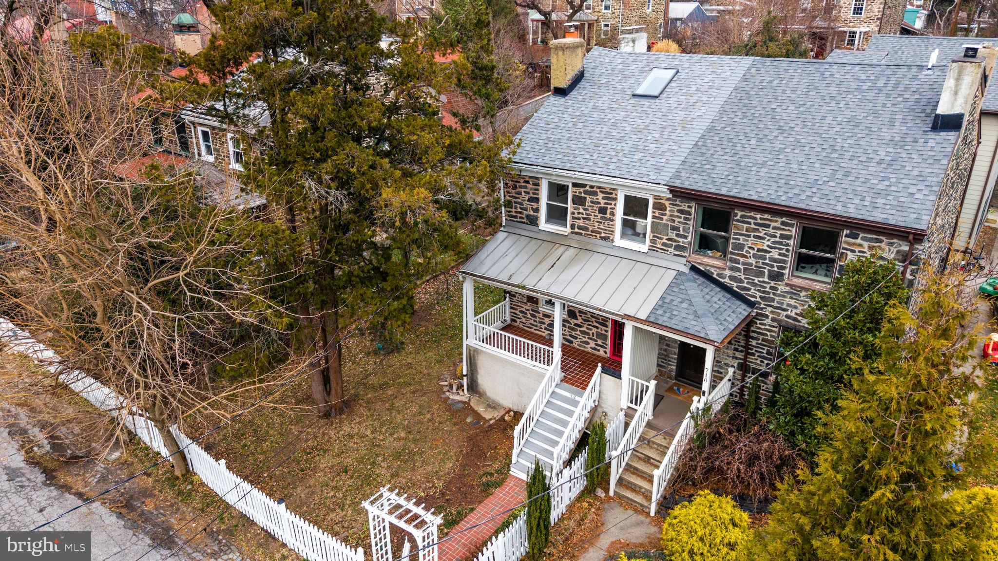 STONE HILL - Residential